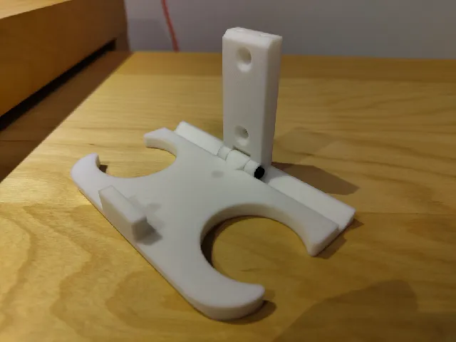 Foldable twin microphone holder