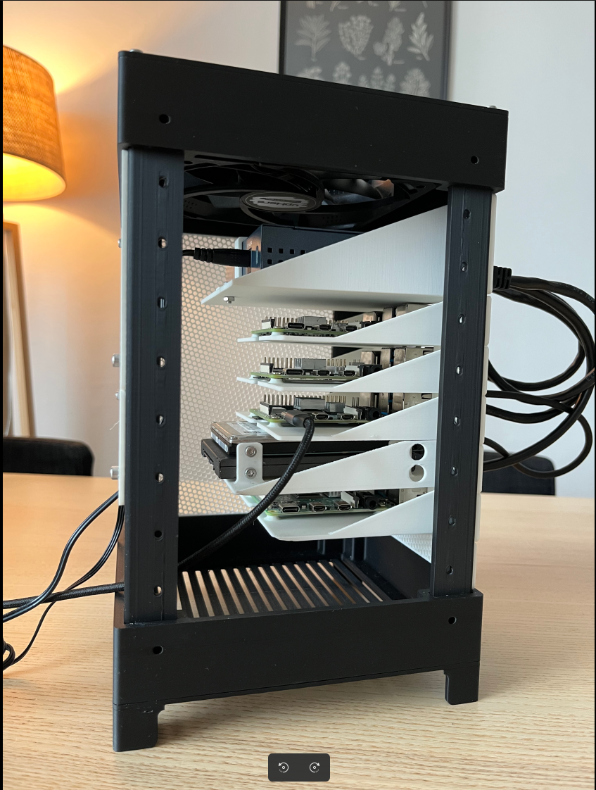 Miniatura 5 do modelo 3D Microlab - Mini Modular Home Server Rack