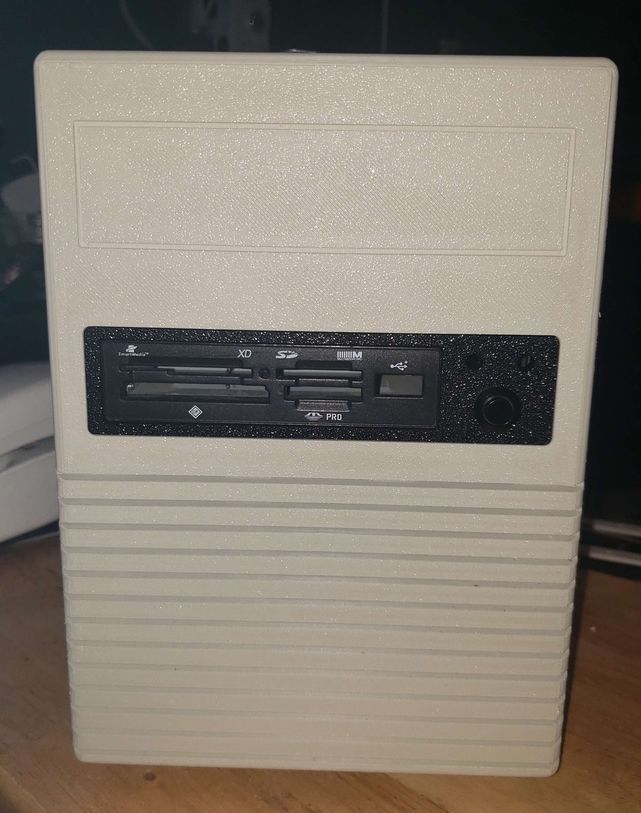 ITX Llamah front panel with 3.5mm drive opening