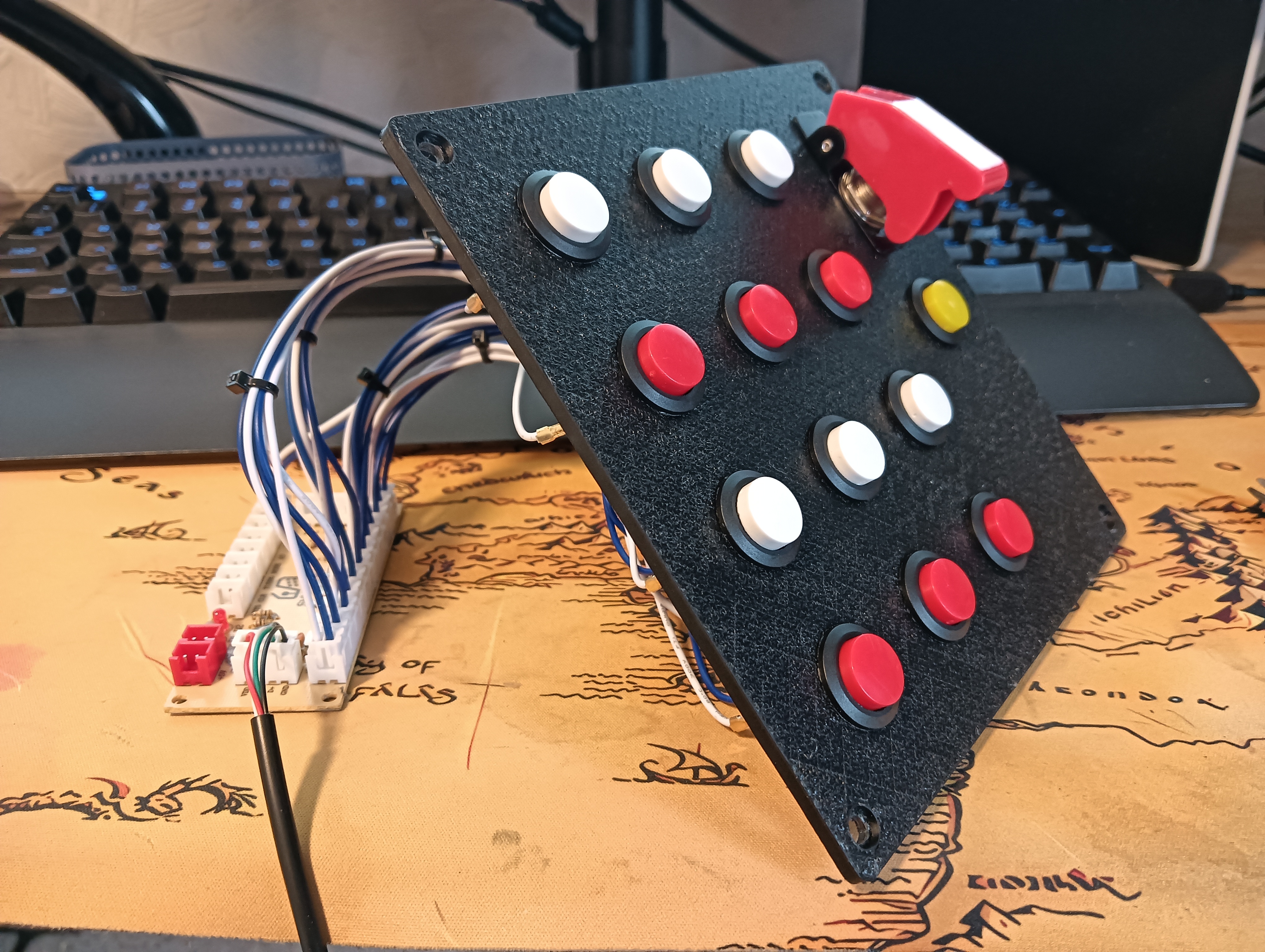 Miniatura 2 do modelo 3D Simple Vesa Compatible Sim Button Box - Remix