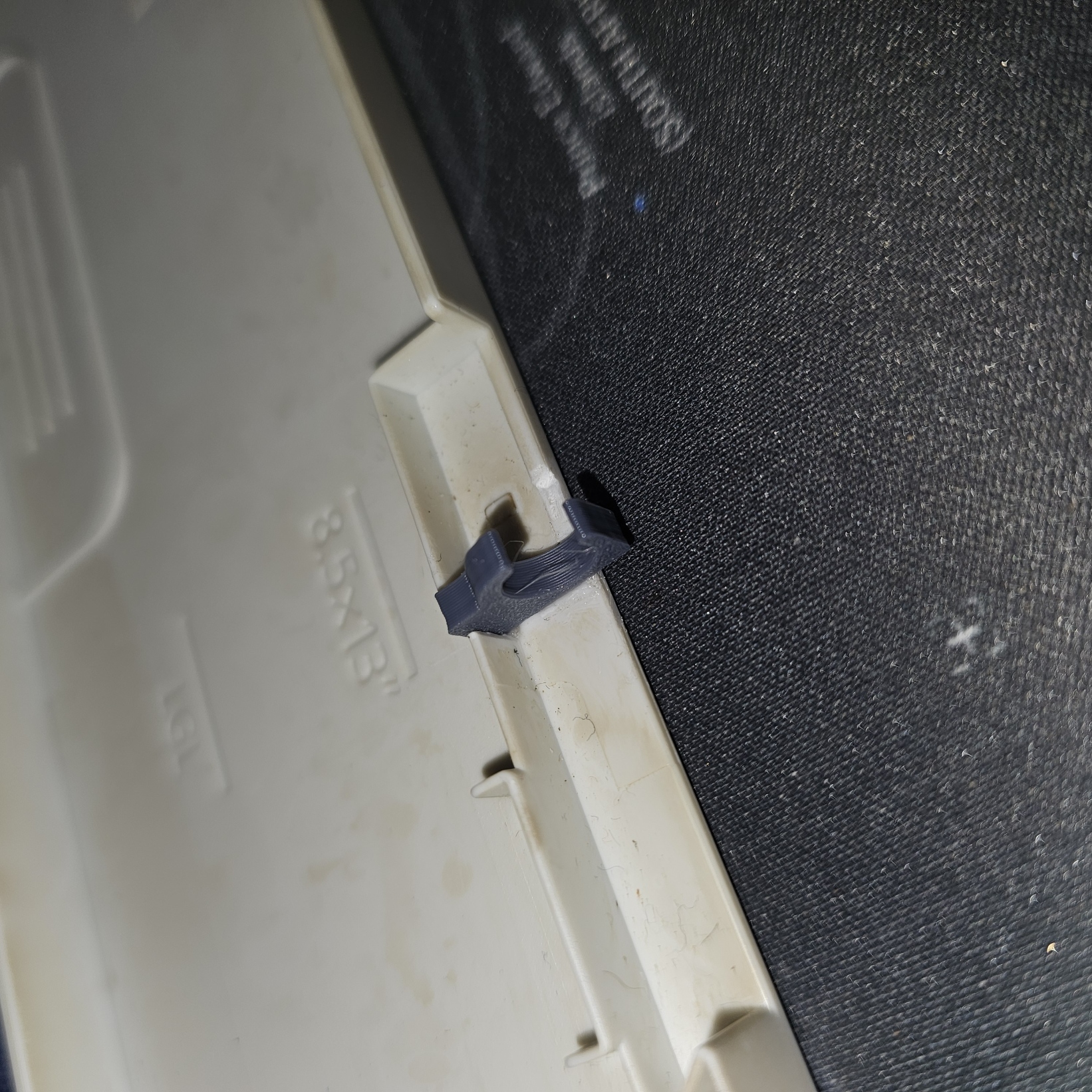 Replacement paper tray panel clip for a number or Printers.