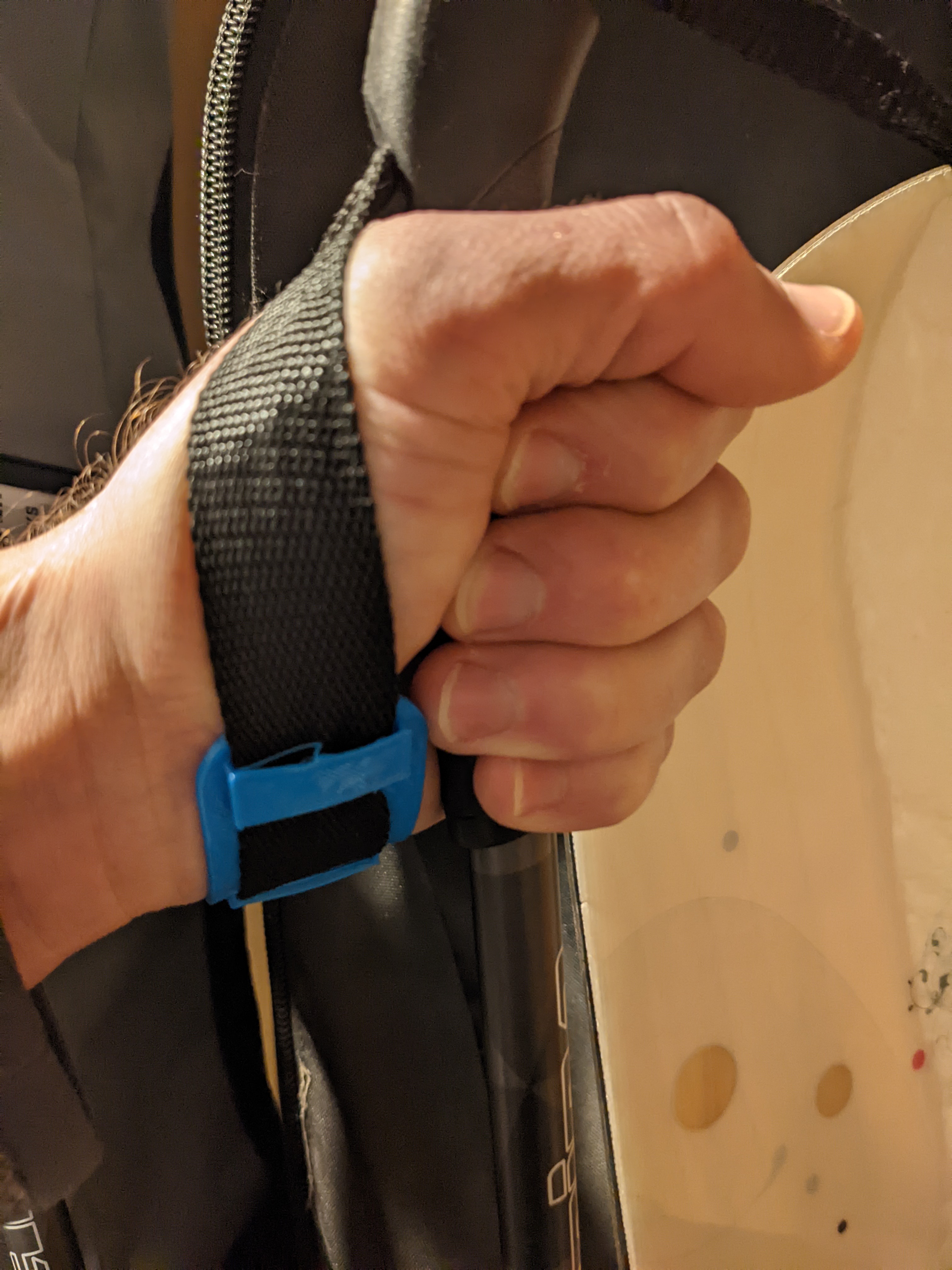 Ski poles strap cushion