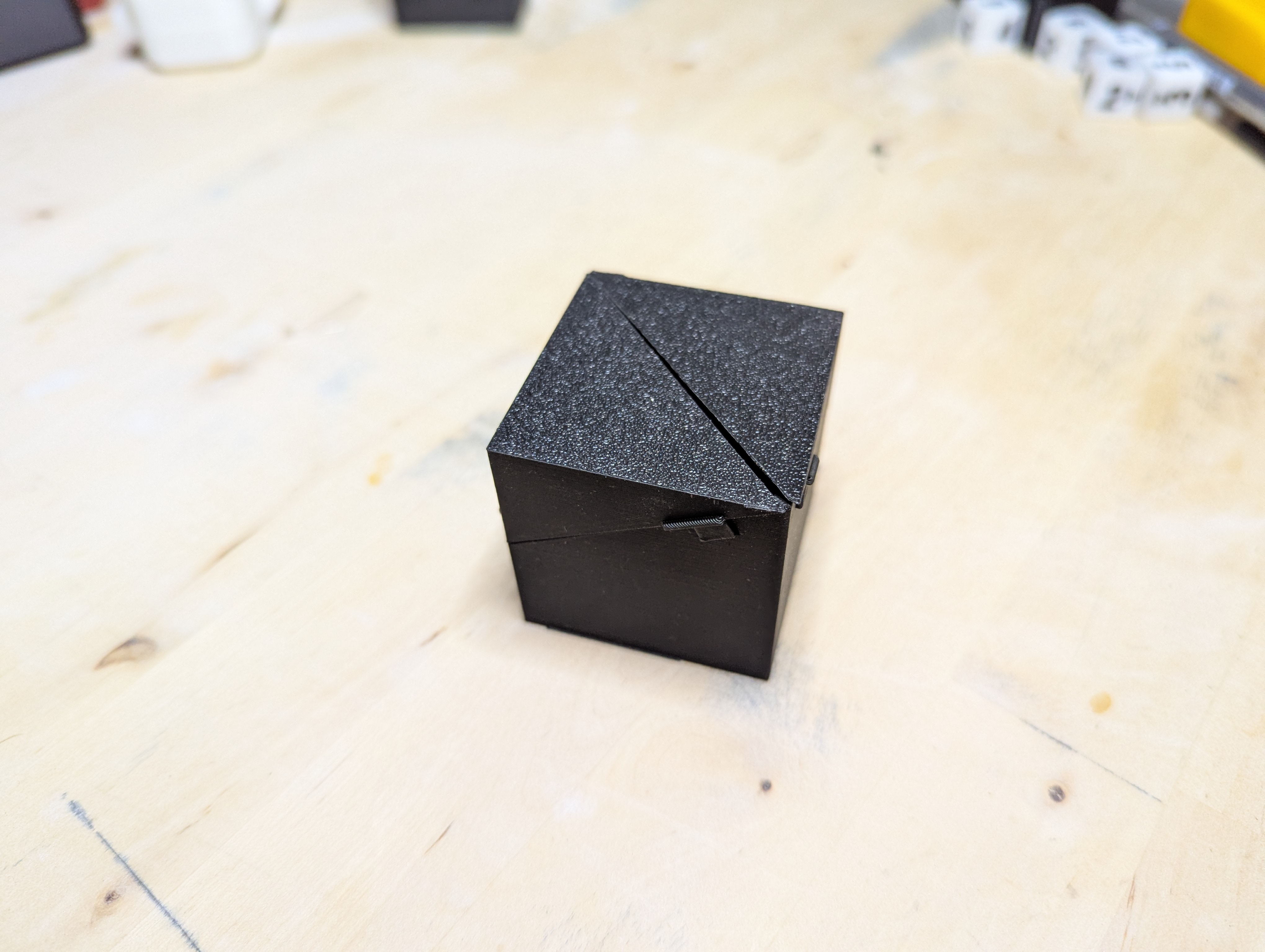 Geometric opening ring box - print in place — miniatura 4