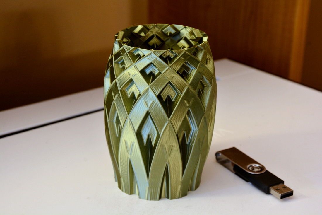 Vase 893c