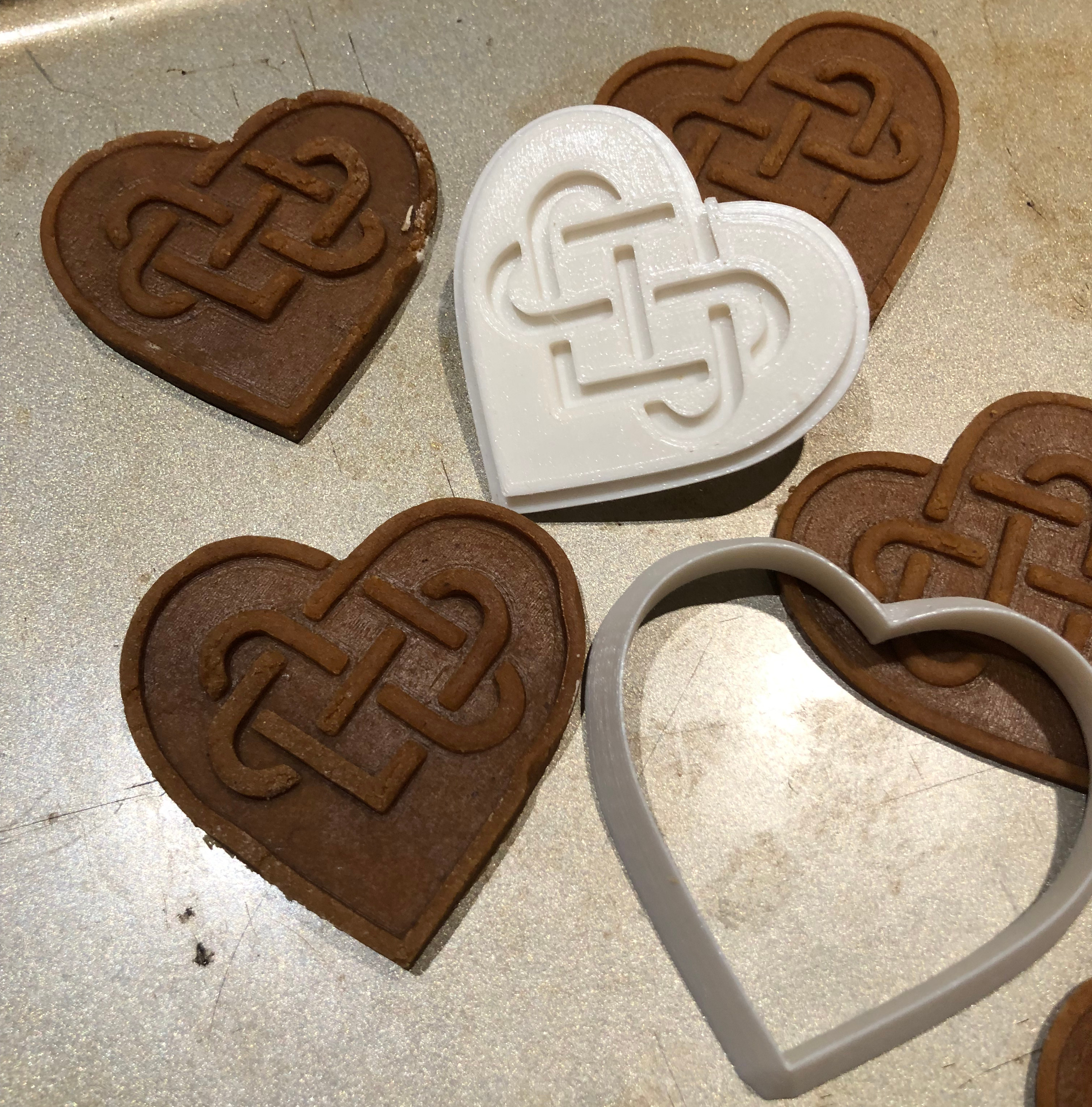 Celtic knot heart cookie cutter