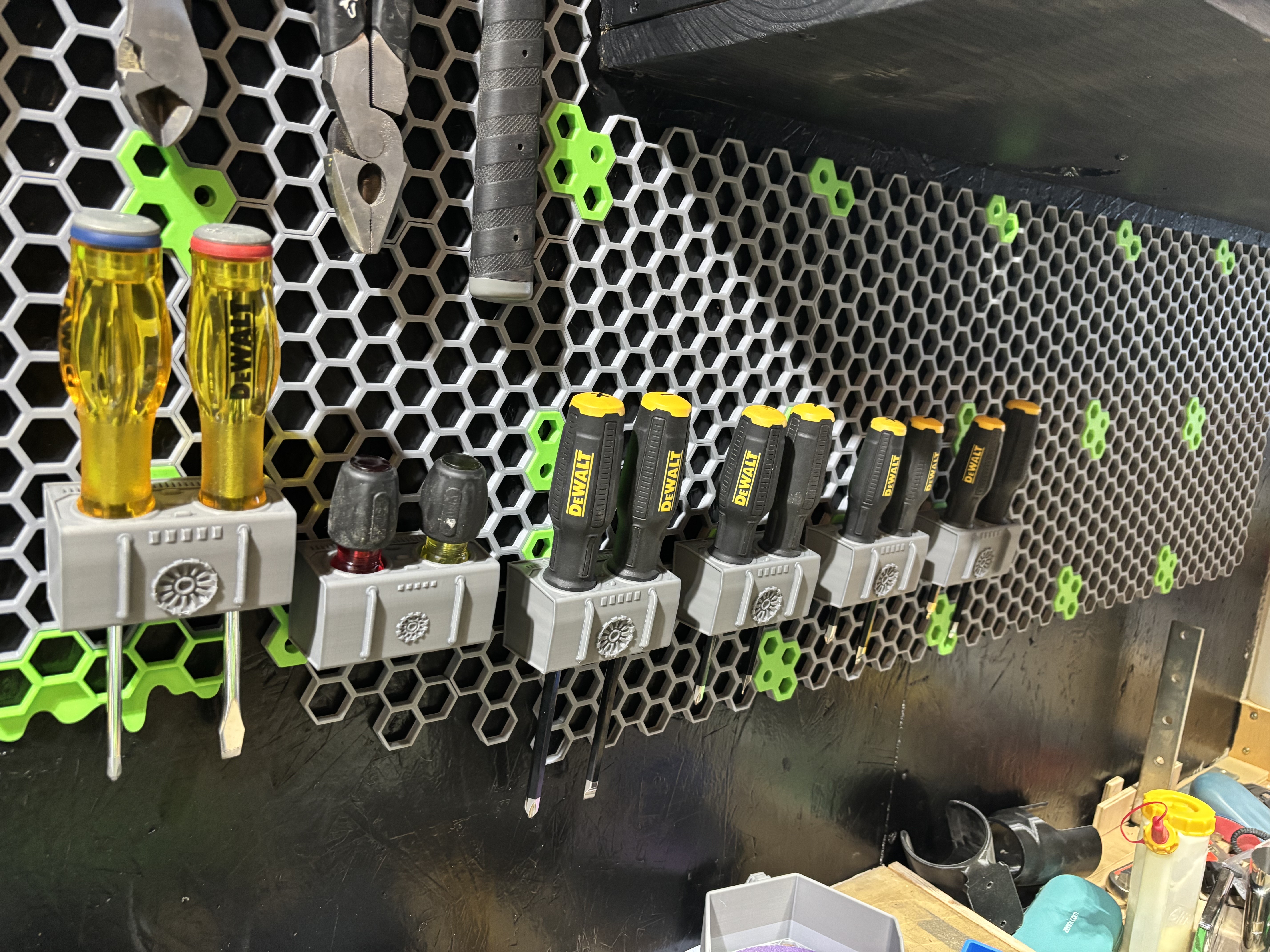 SciFi Screwdriver Receptacle, HSW