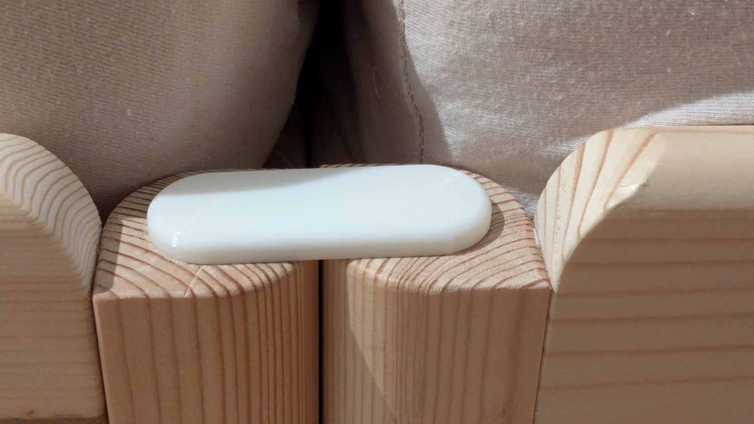 IKEA UTÅKER bed connector