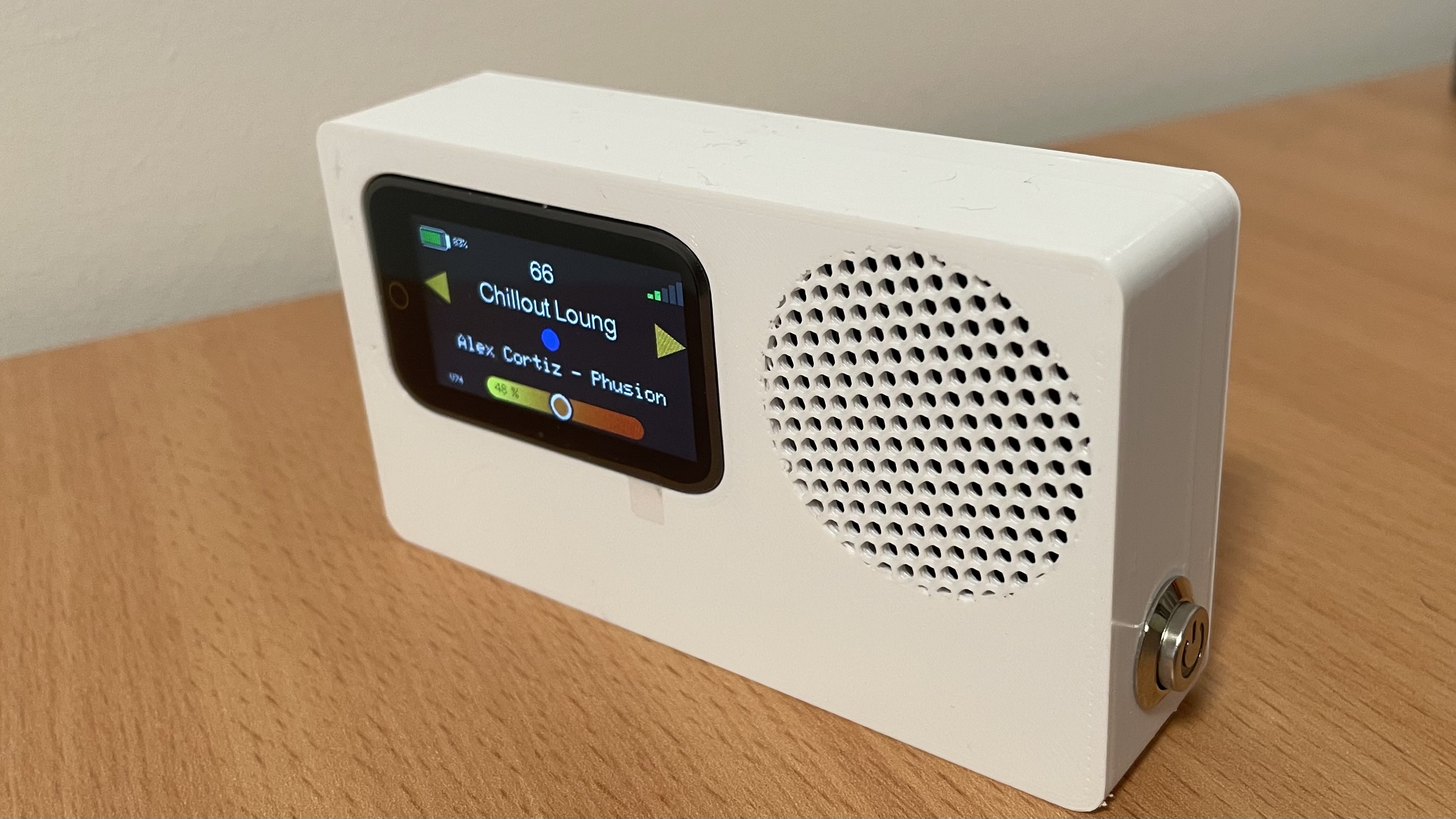 Compact Radio Internet with Touch Screen