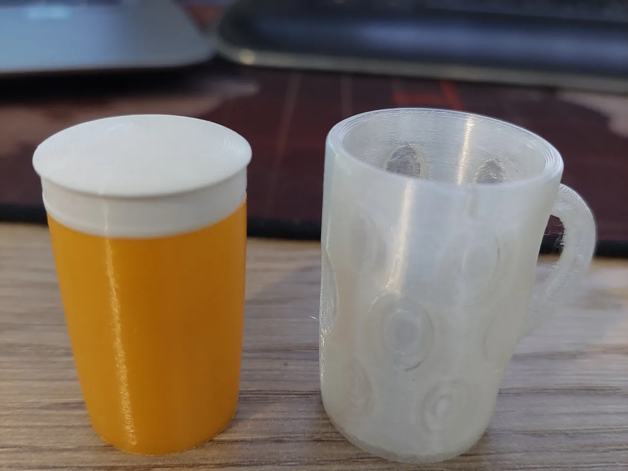 beer glass keychain