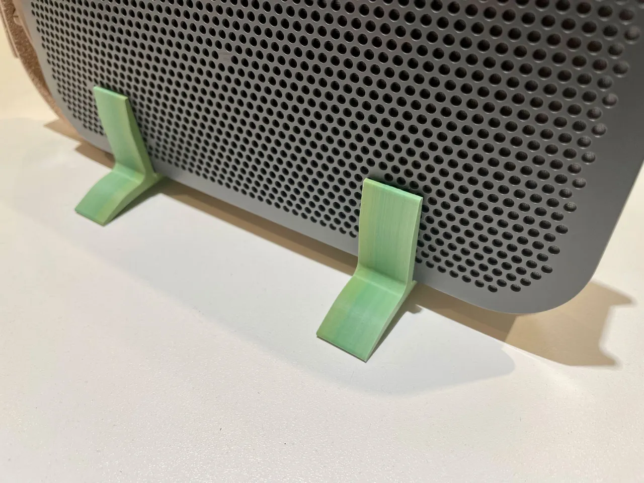 Bang & Olufsen BeoPlay A2 Stand by András Bognár | Download free