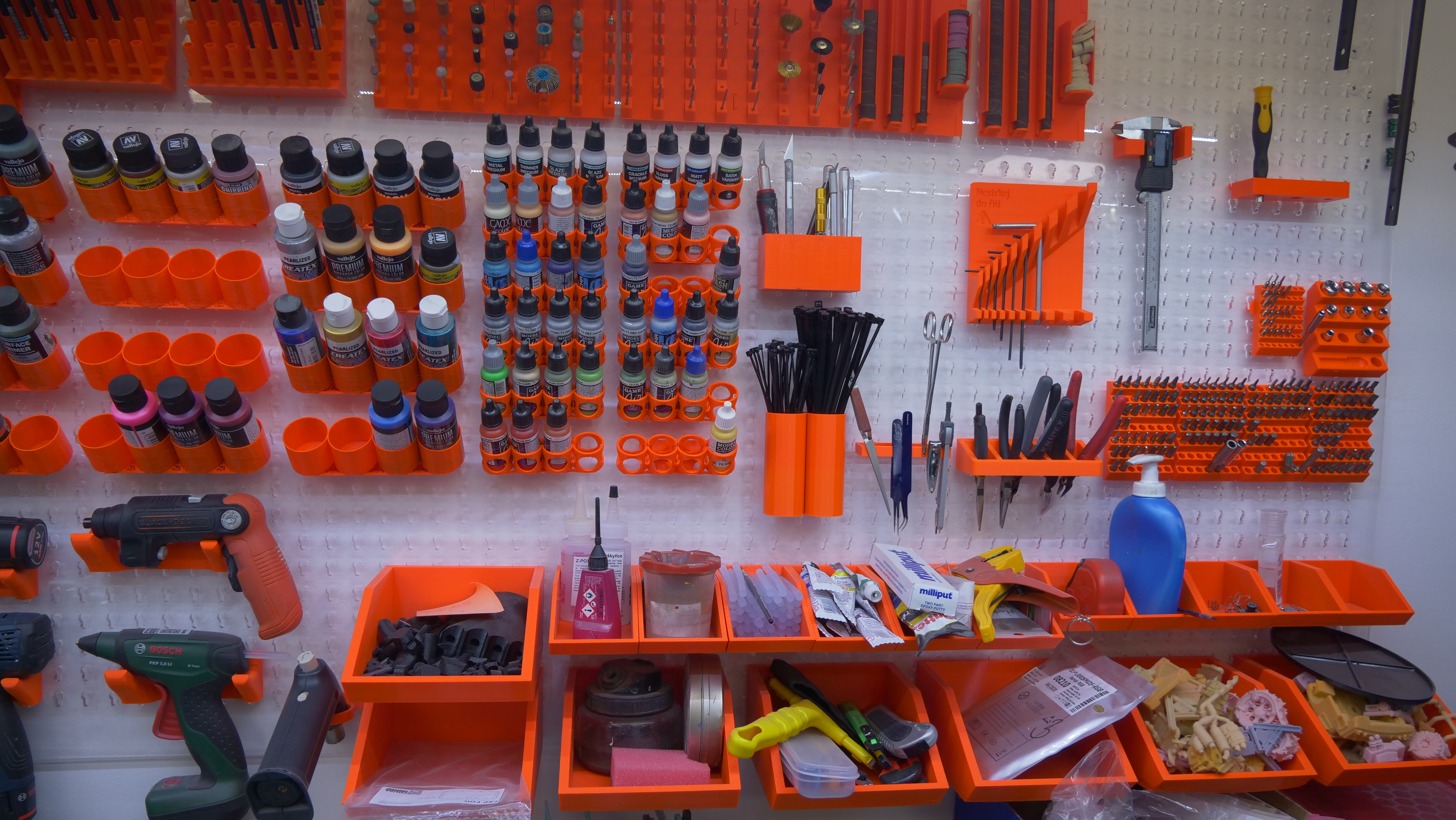 Miniatura 10 do modelo 3D Pegboard system hangers