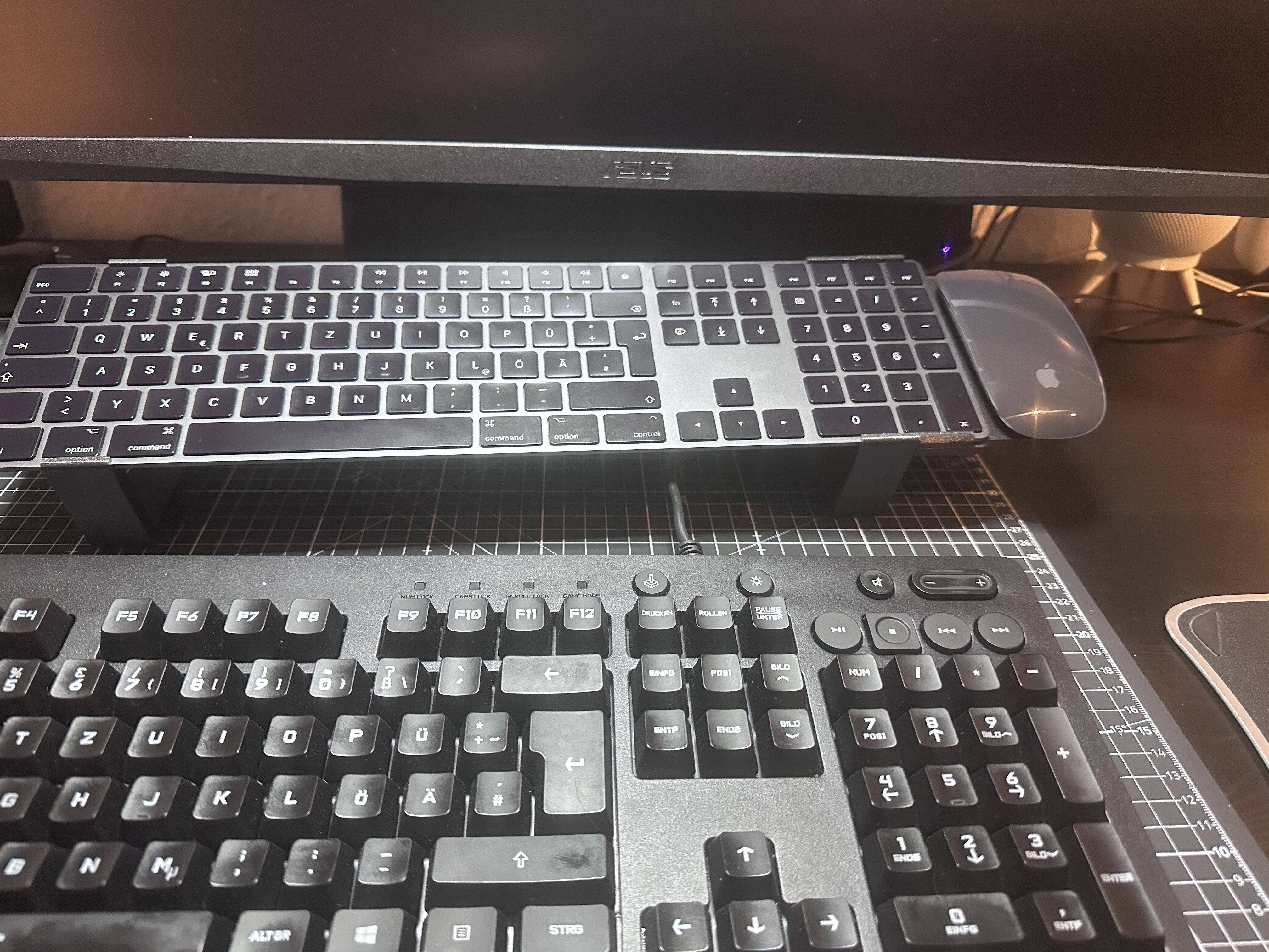 Magic Keyboard Riser + Mouse addon