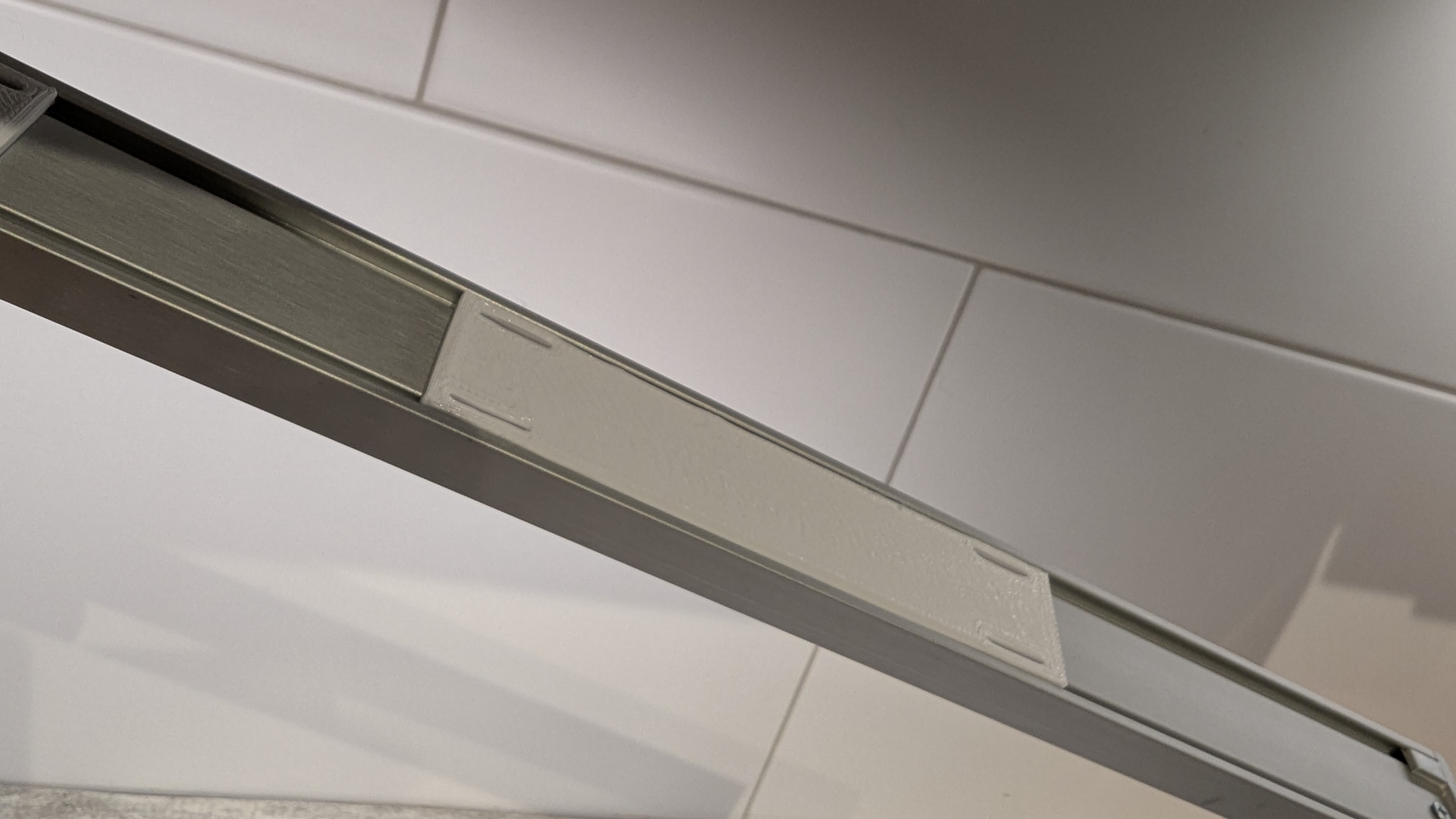 Ikea Mittled - Without screws clip