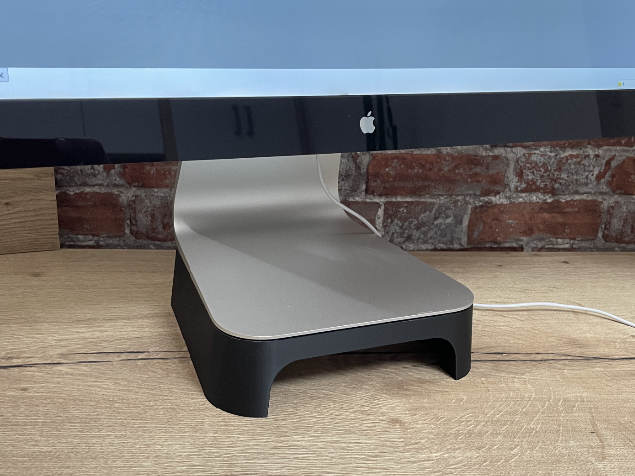 Thunderbolt Display Stand — thumbnail 2