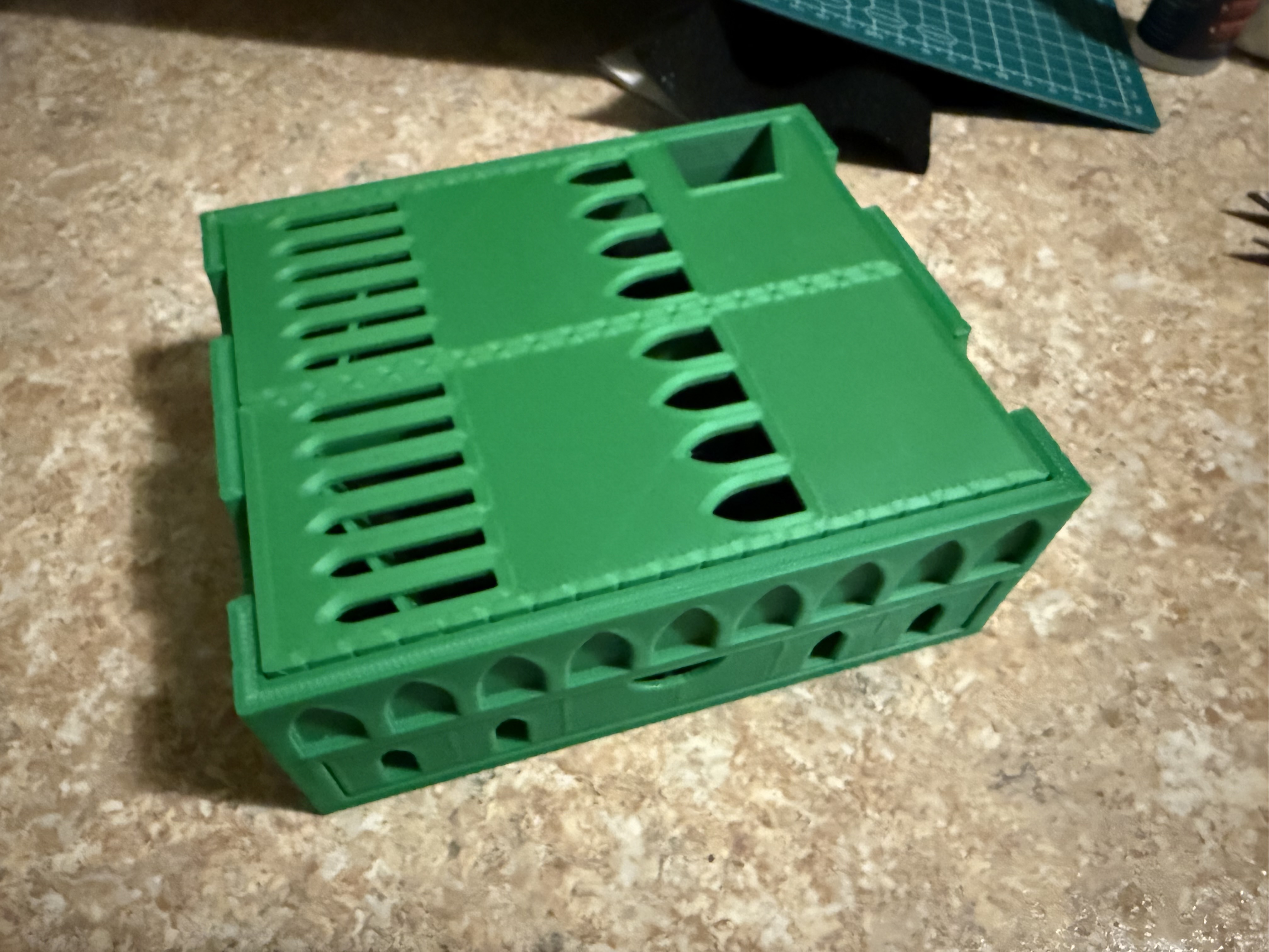 Miniatura 2 do modelo 3D Dice Tower - Customizable!