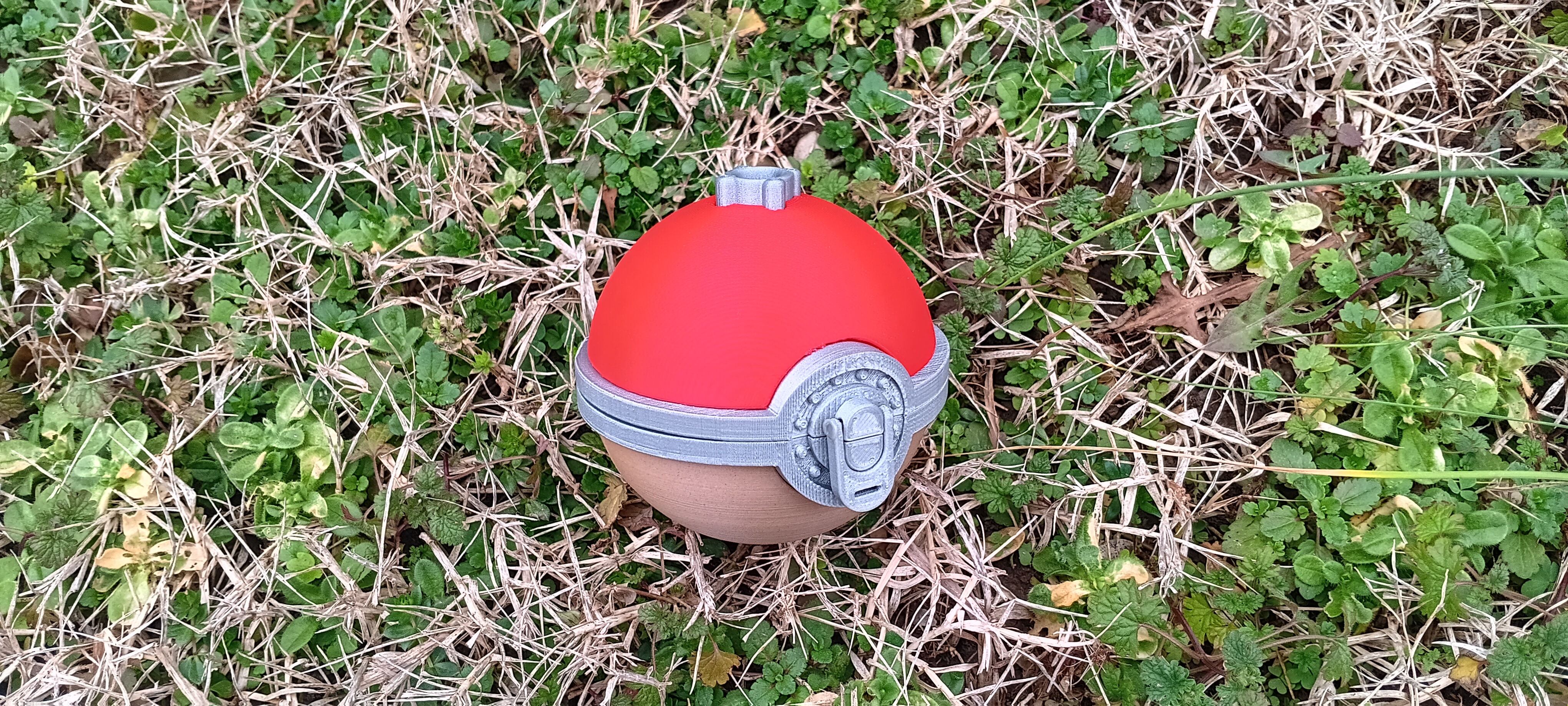 Legends Arceus/Hisuian Pokeball