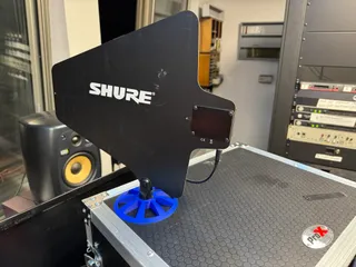Super Slim Mic Stand - Shure Antenna Paddle Stand