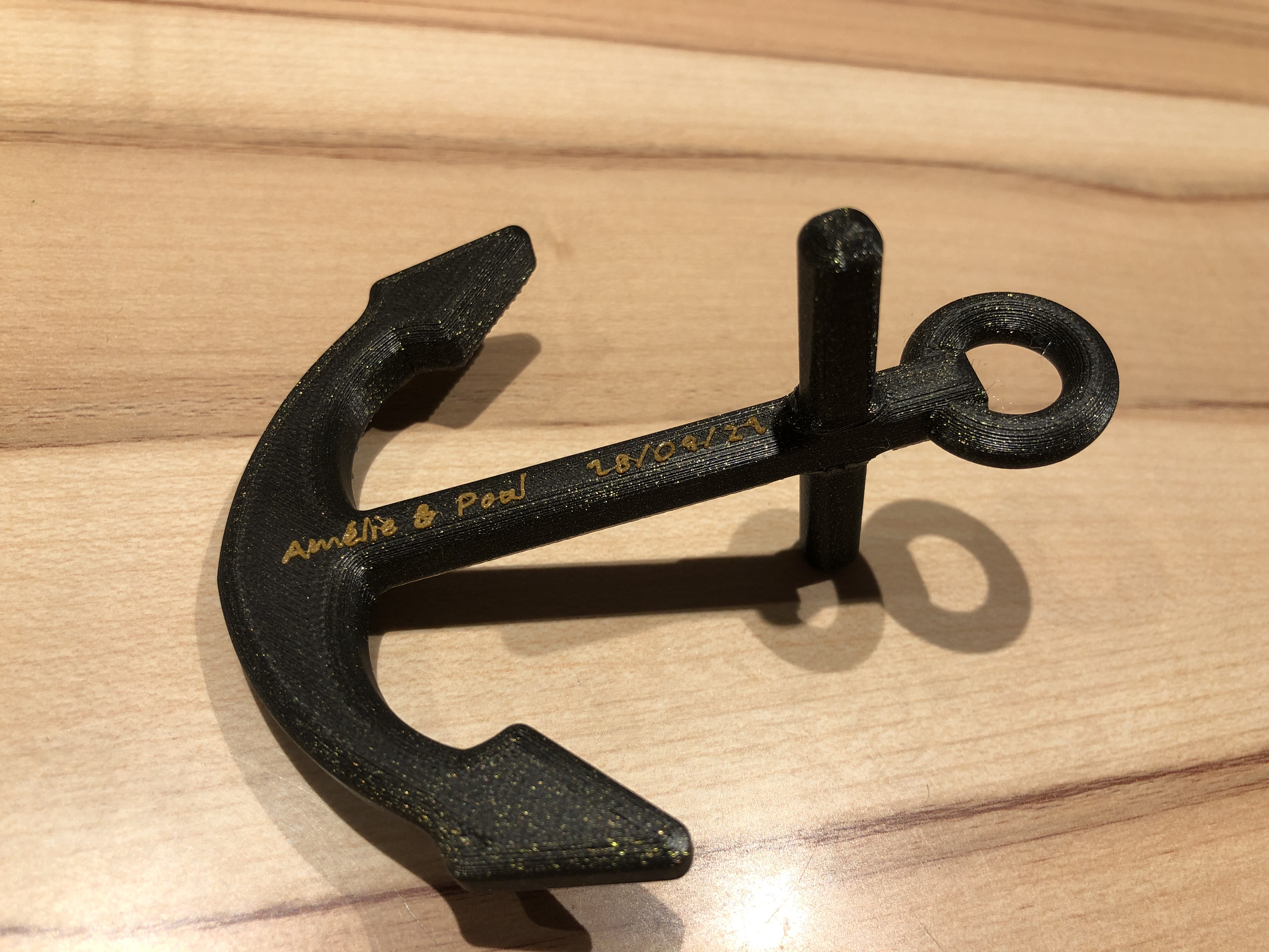 Mini maritime anchor (no name and no date)