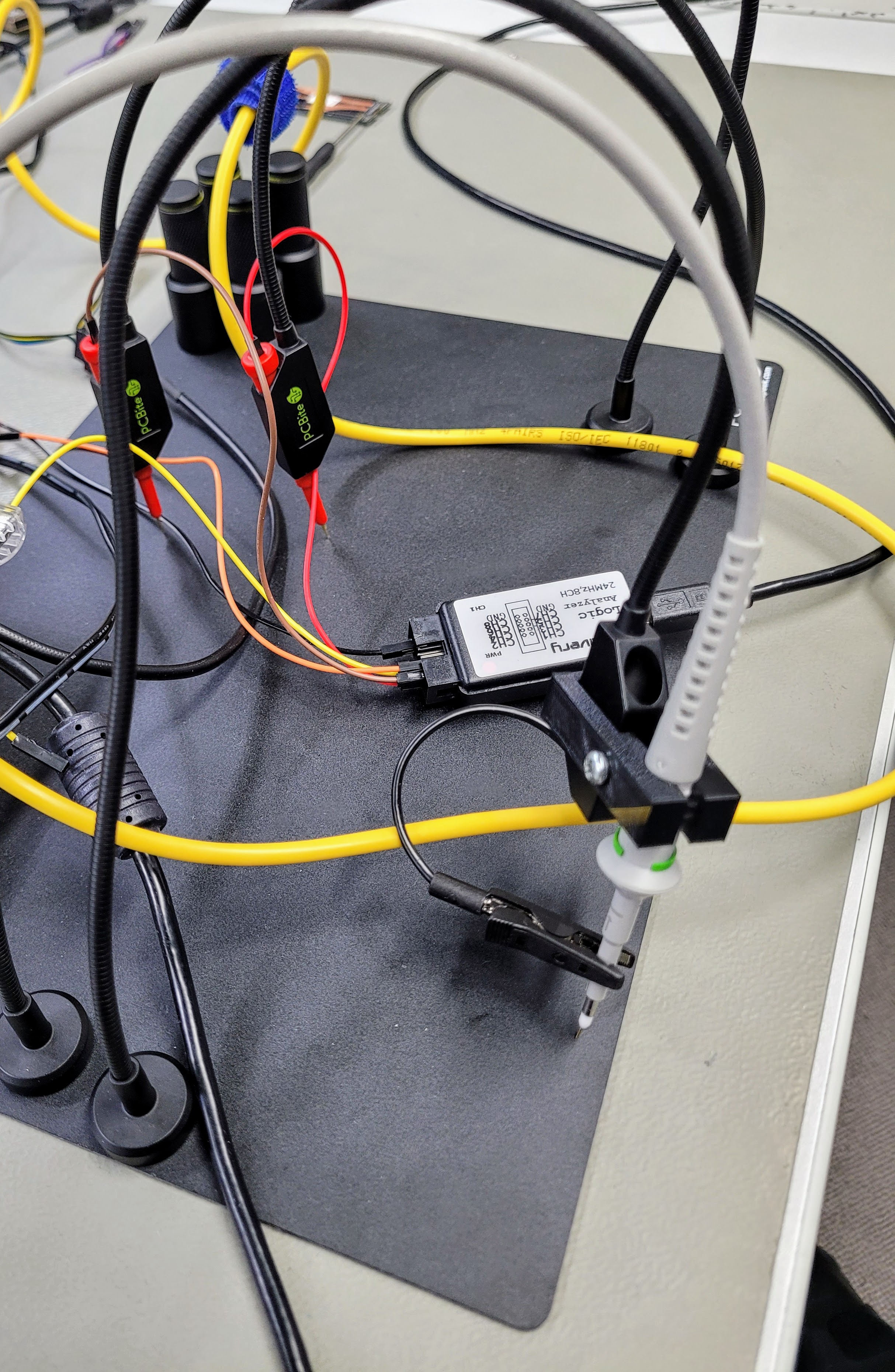 PCBite Oscilloscope probe holder