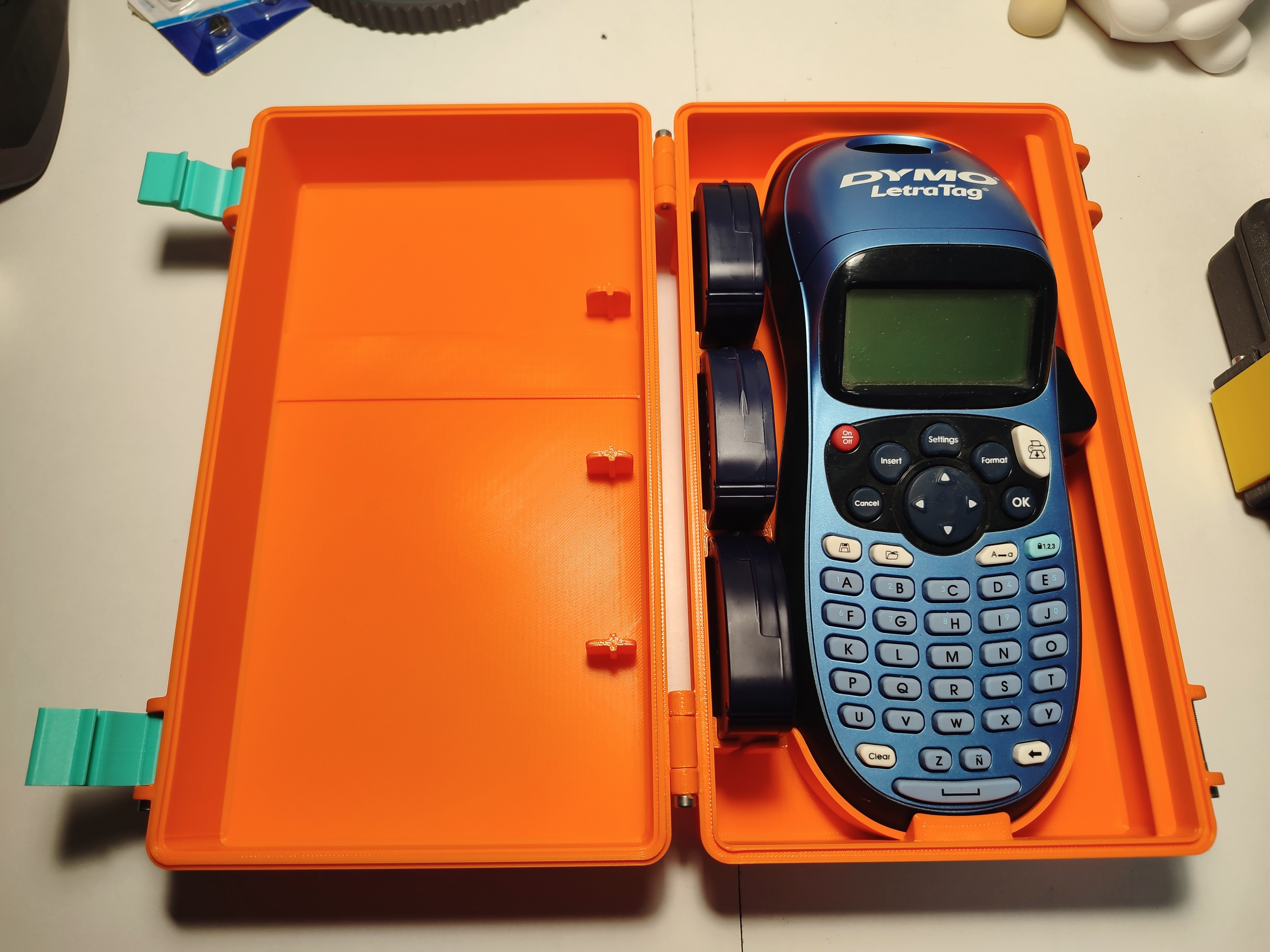 Dymo letratag rugged box