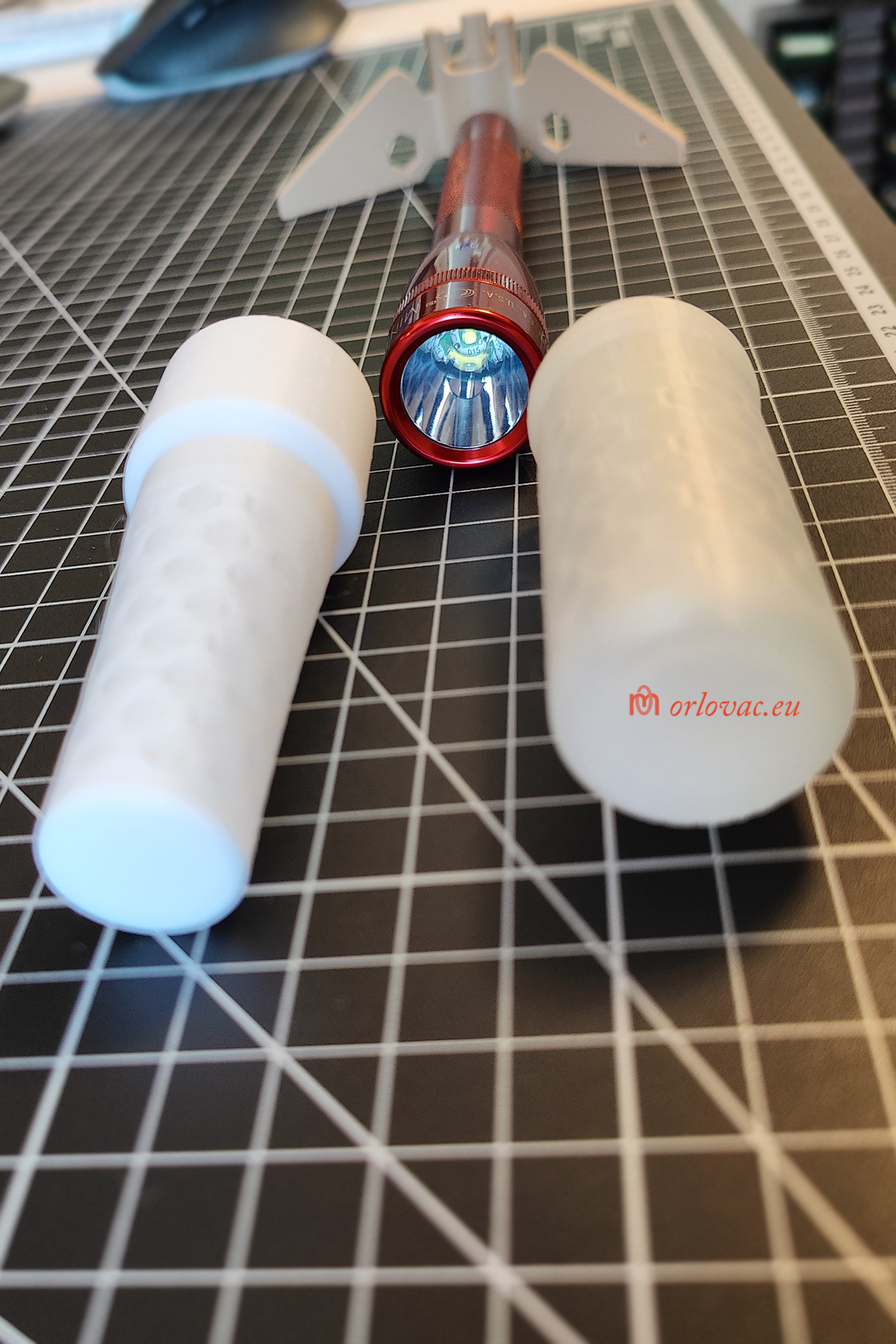 Miniatura 23 do modelo 3D Mini Maglite diffuser