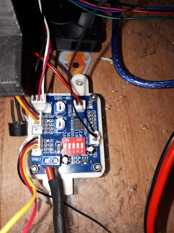 12V PWM fan controller mount