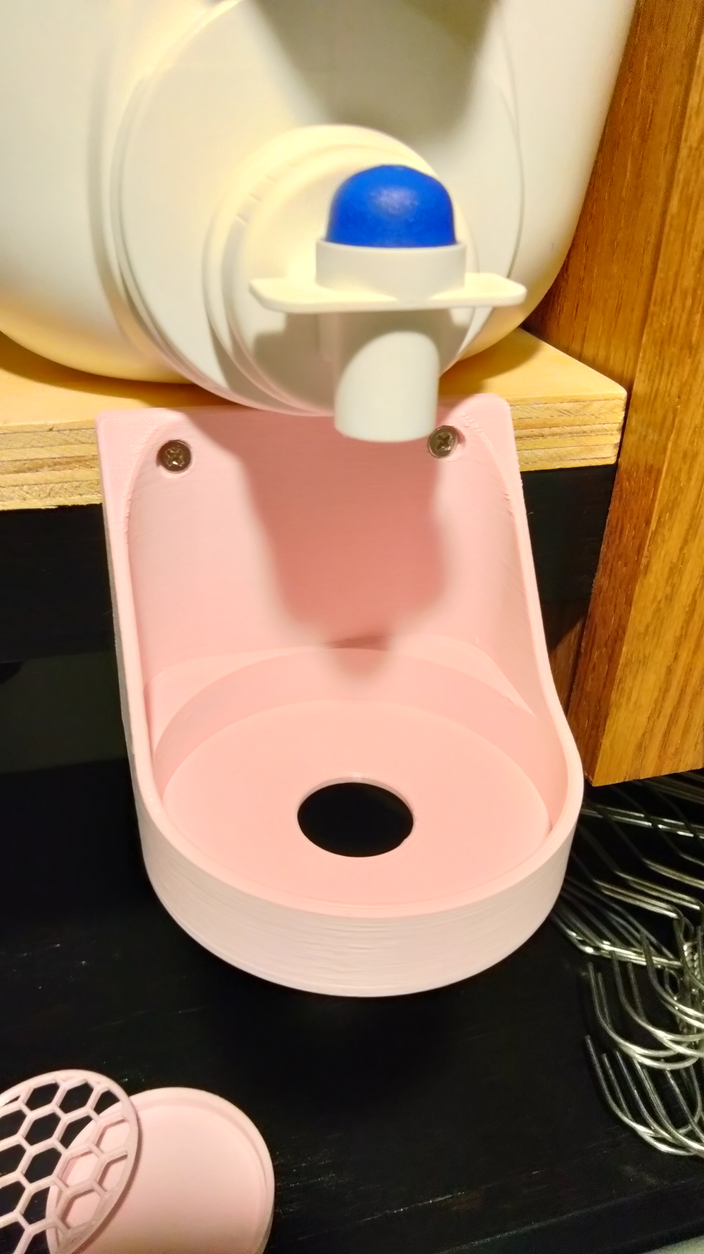 Laundry Soap Drip Cup — thumbnail 5