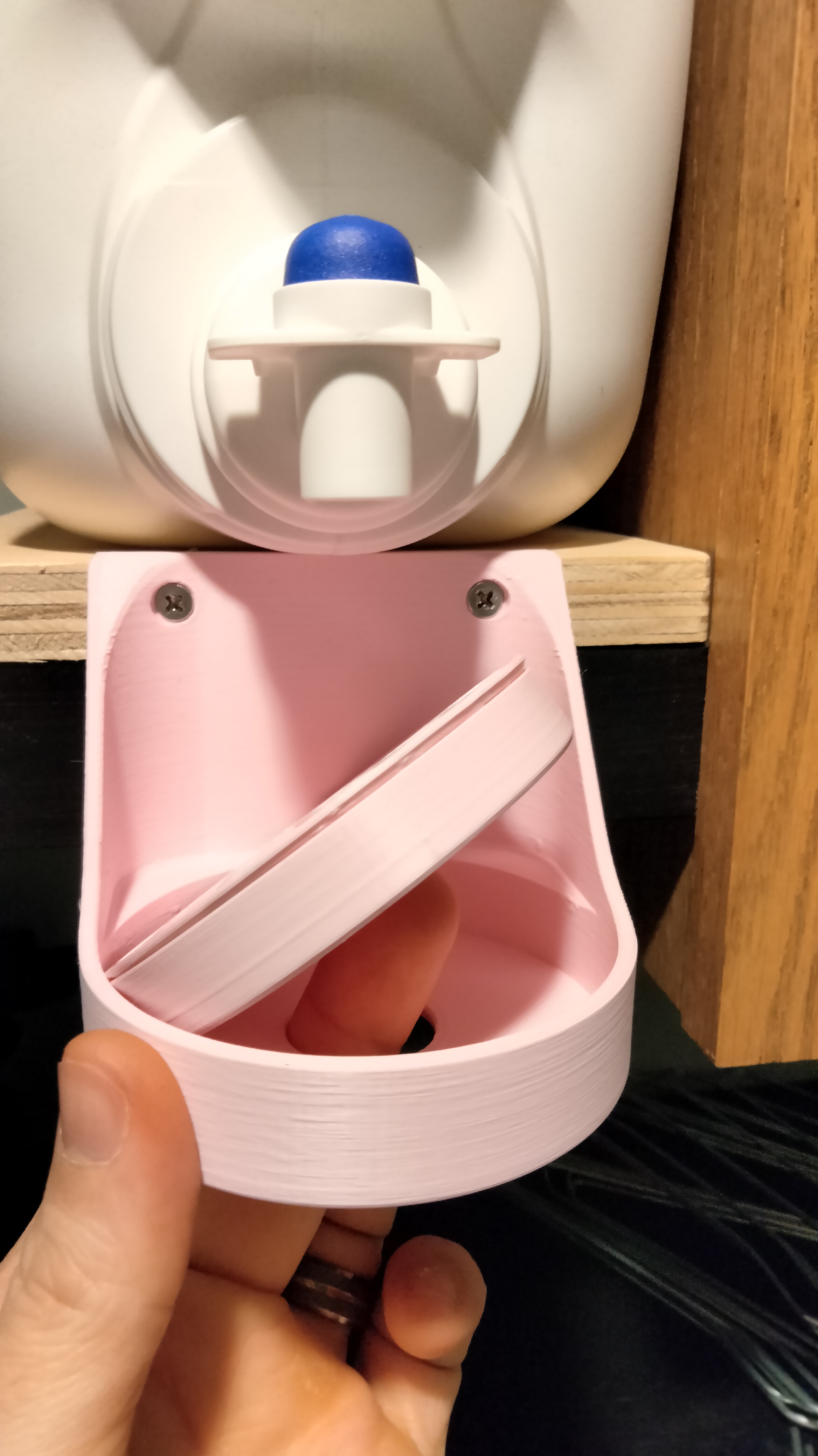 Laundry Soap Drip Cup — thumbnail 4
