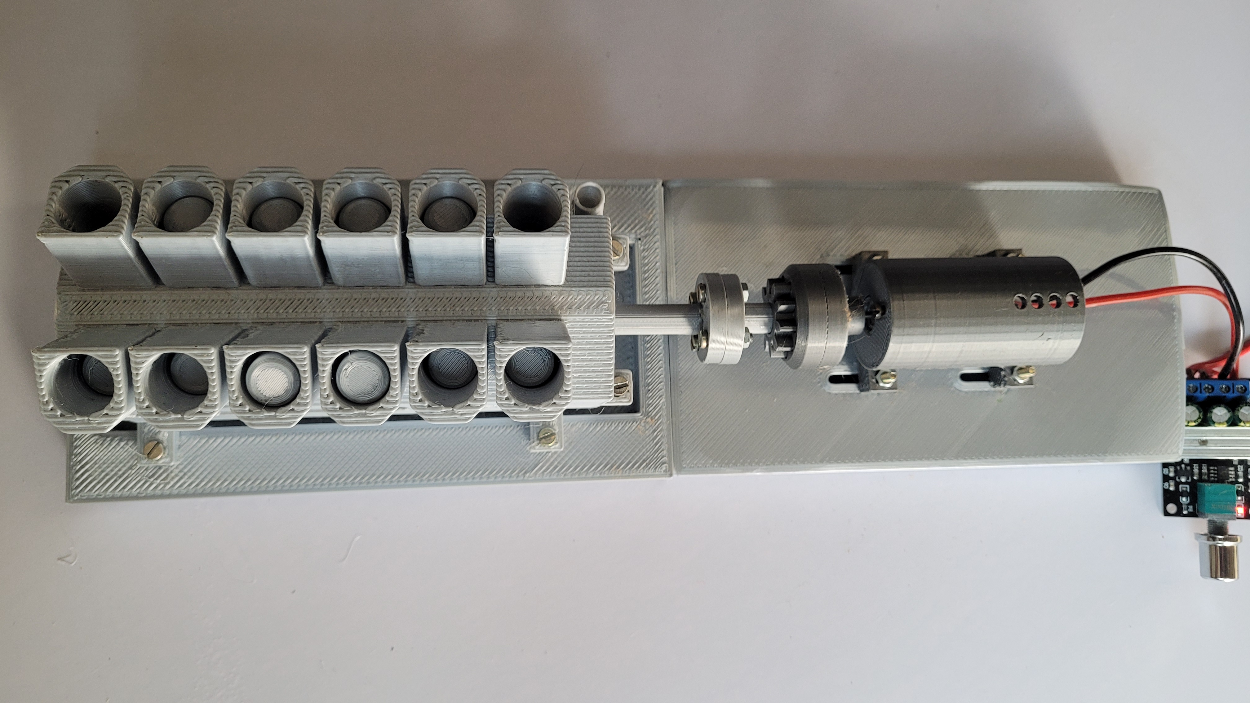 Miniatura 4 do modelo 3D 12 Cylinder engine