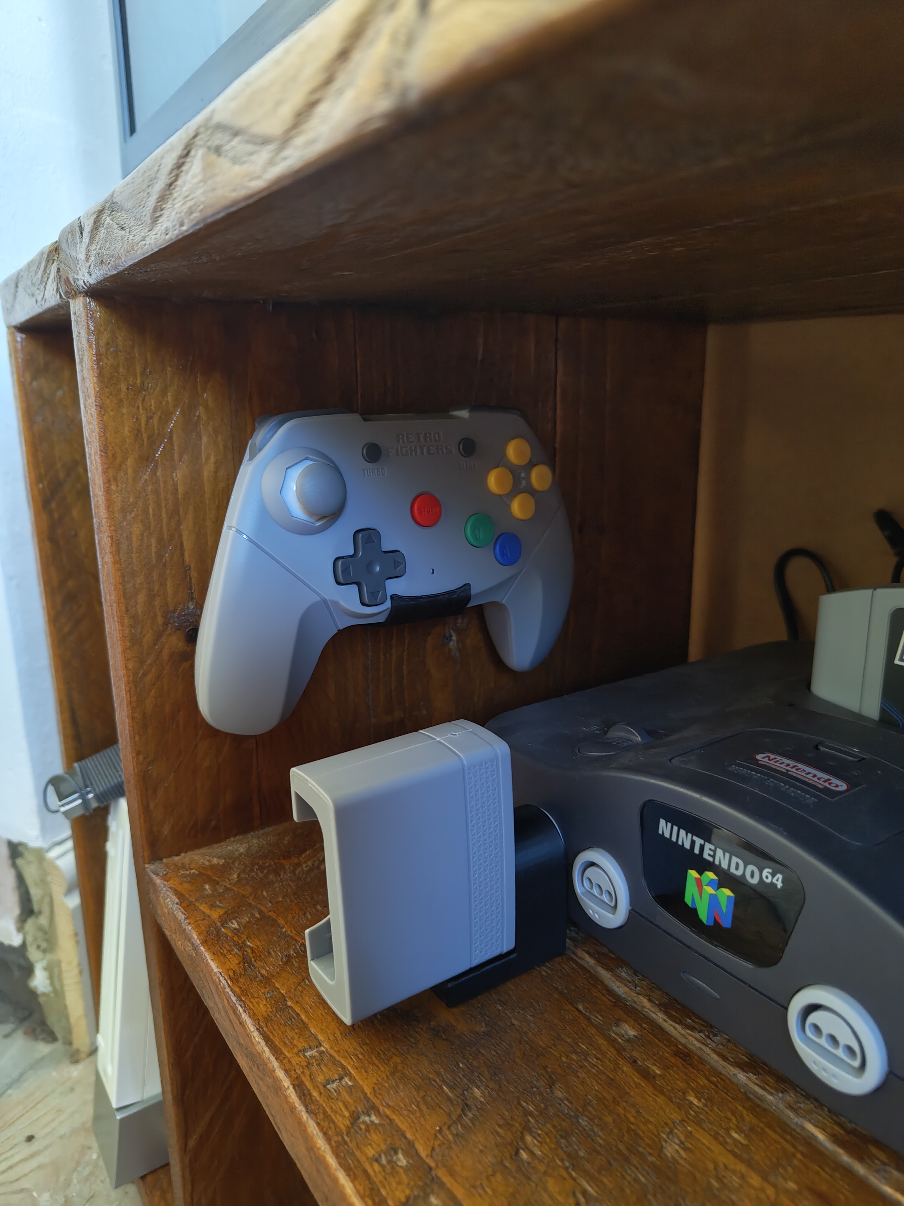 Brawler64 Wireless Wall mount