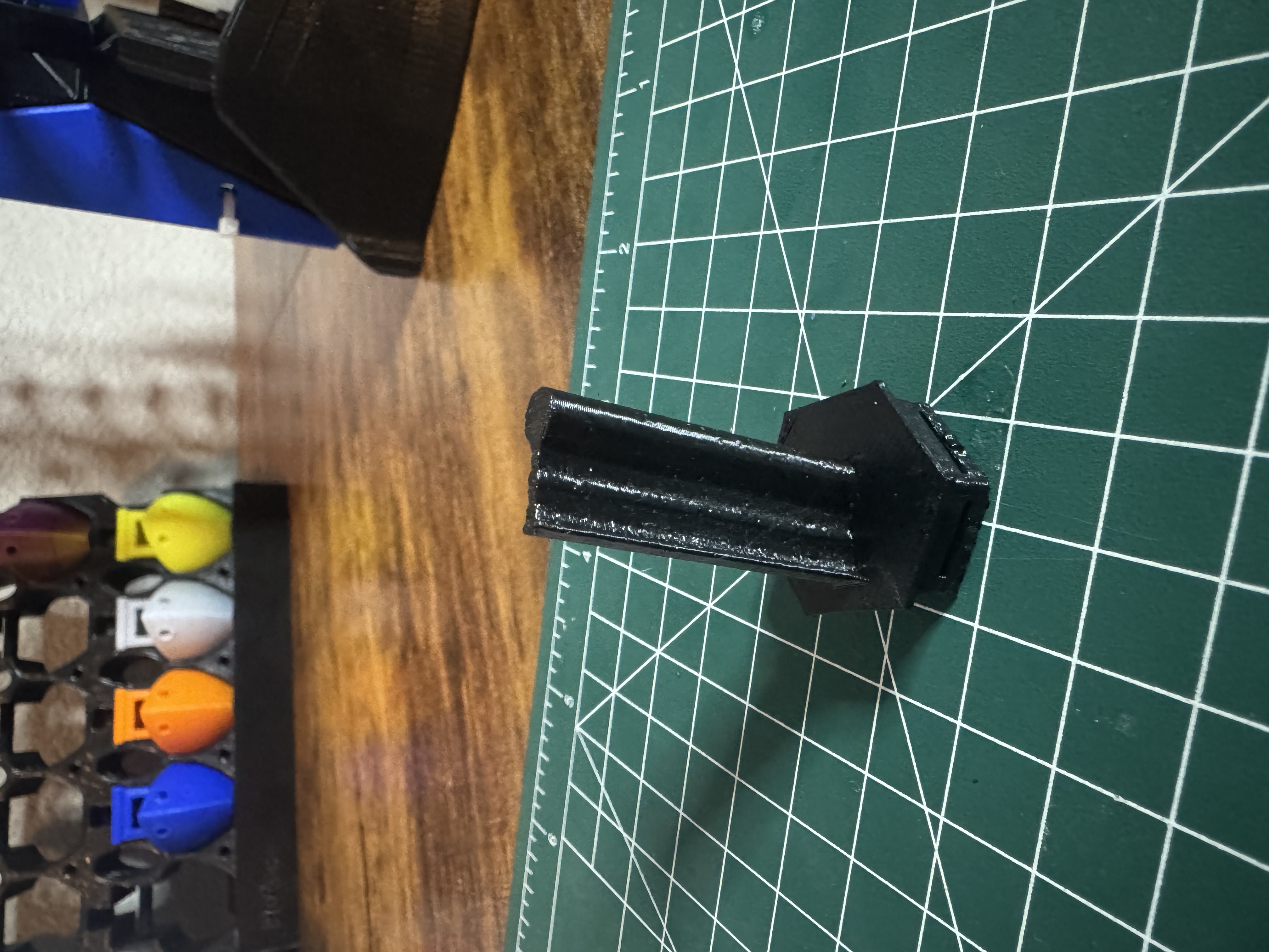 Simple Universal Filament Clip Holder for HSW 3D model thumbnail