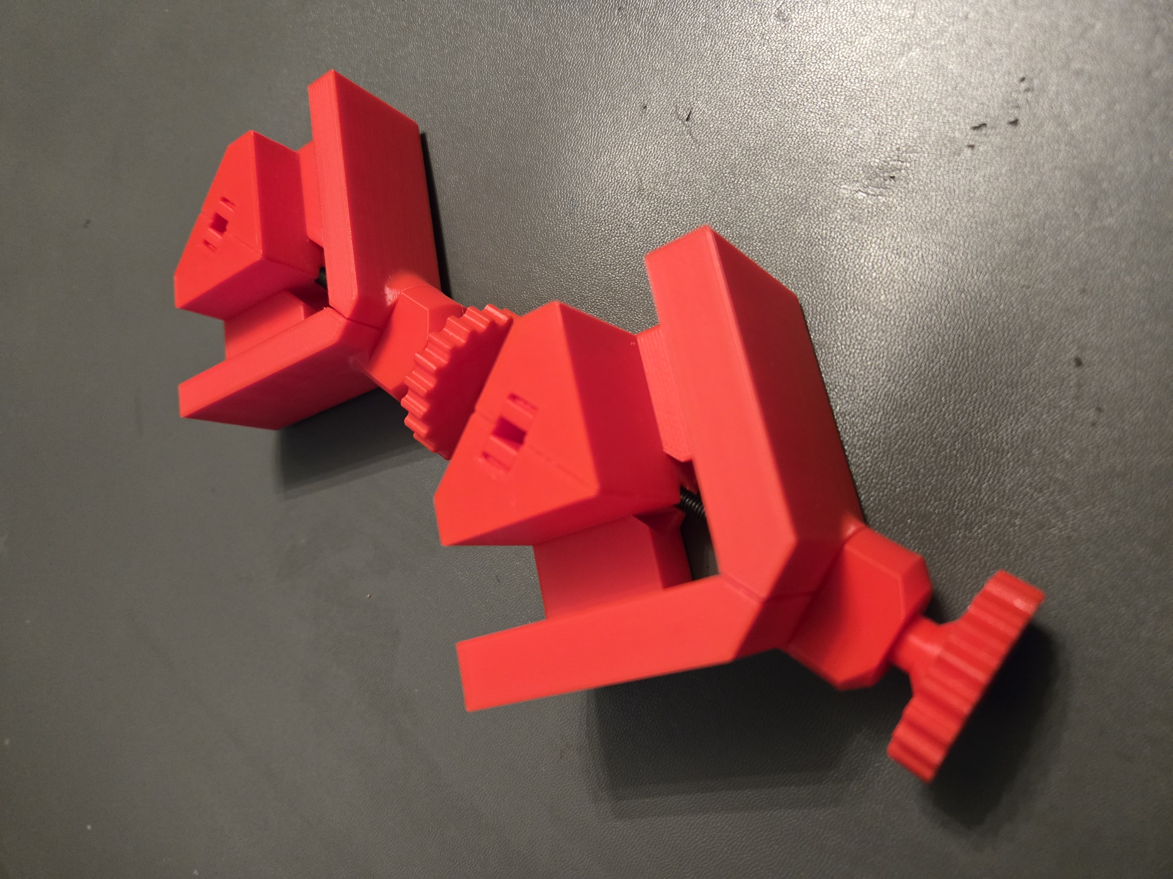 Miniatura 2 do modelo 3D Compact Right Angle Clamp