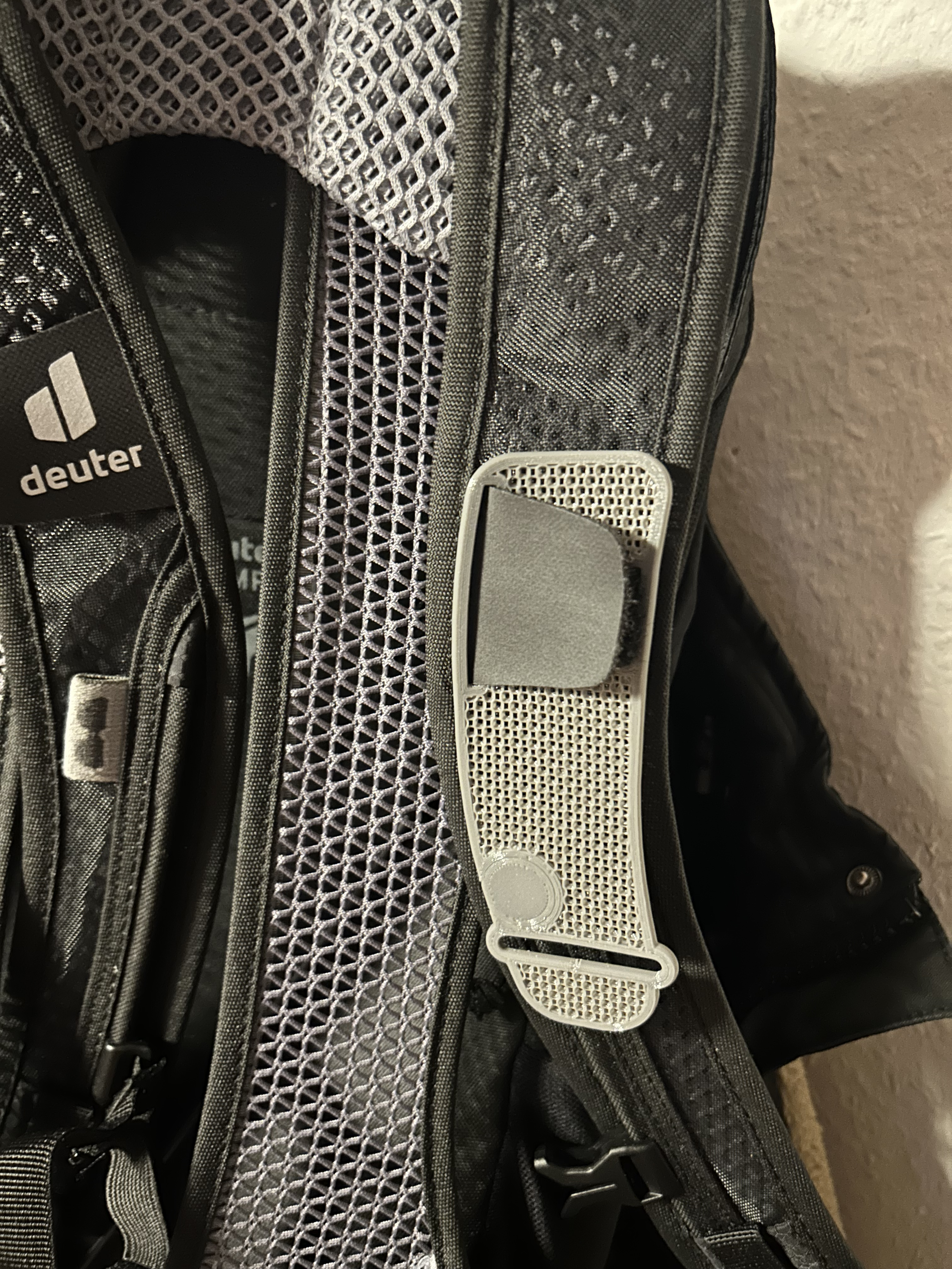 Deuter bottle holder lowering attachment