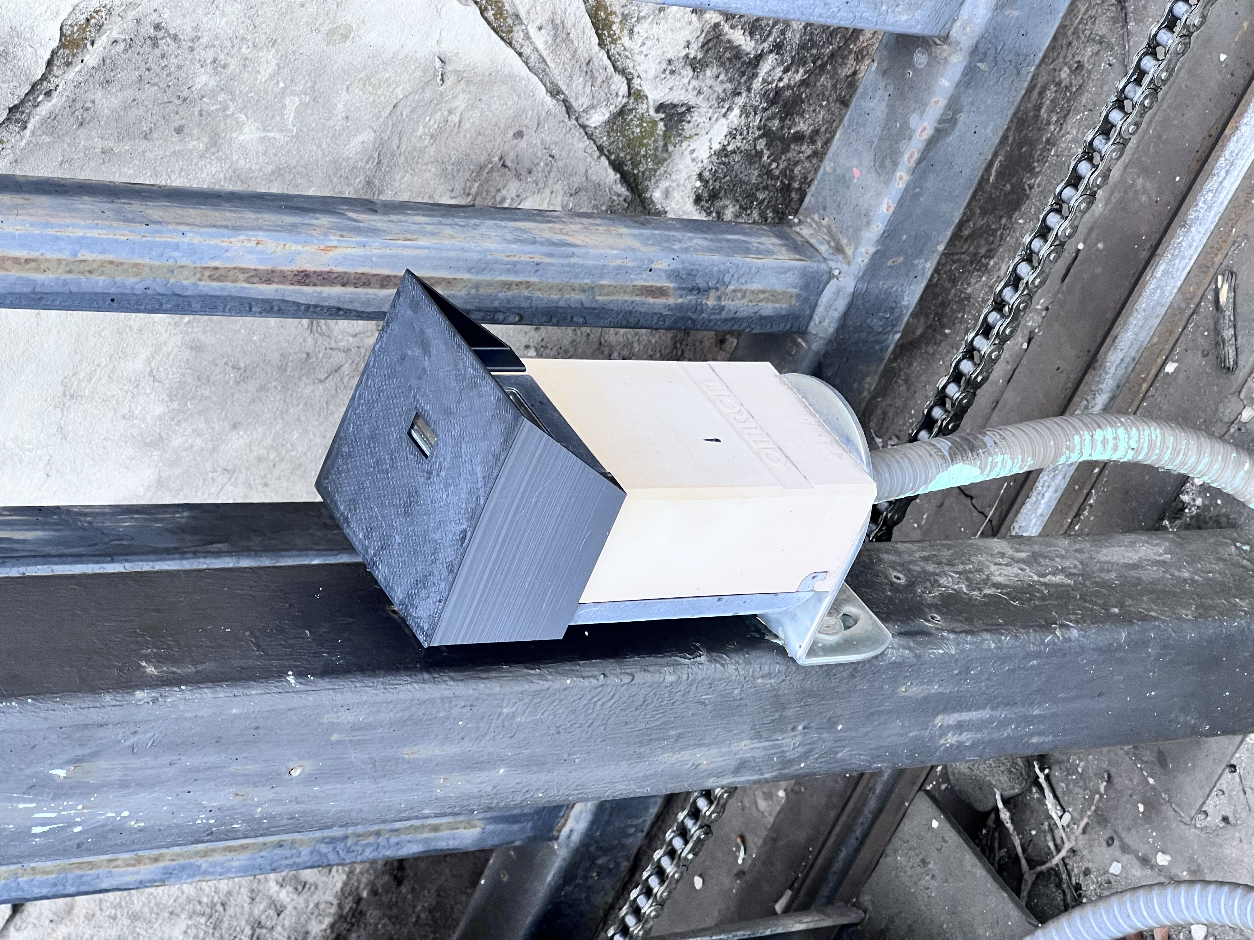 Omron Photoeye Shield