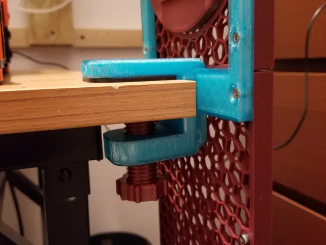 Table clamp for buffer