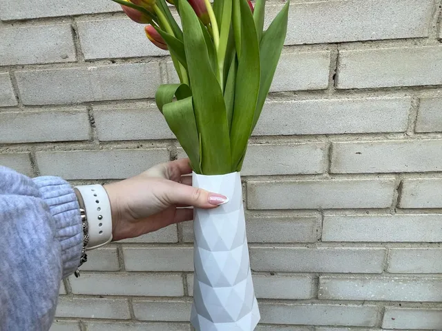 Vase 02