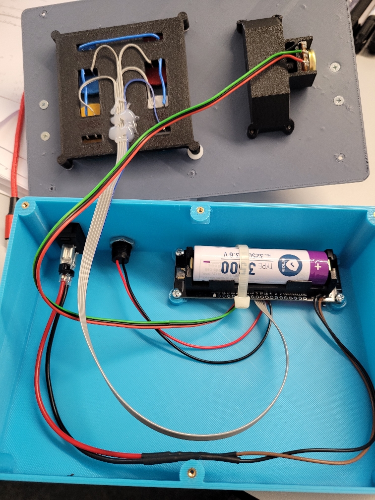 Modifications for "Remote compatible with Lego Duplo Train using ESP32" — miniatura 7