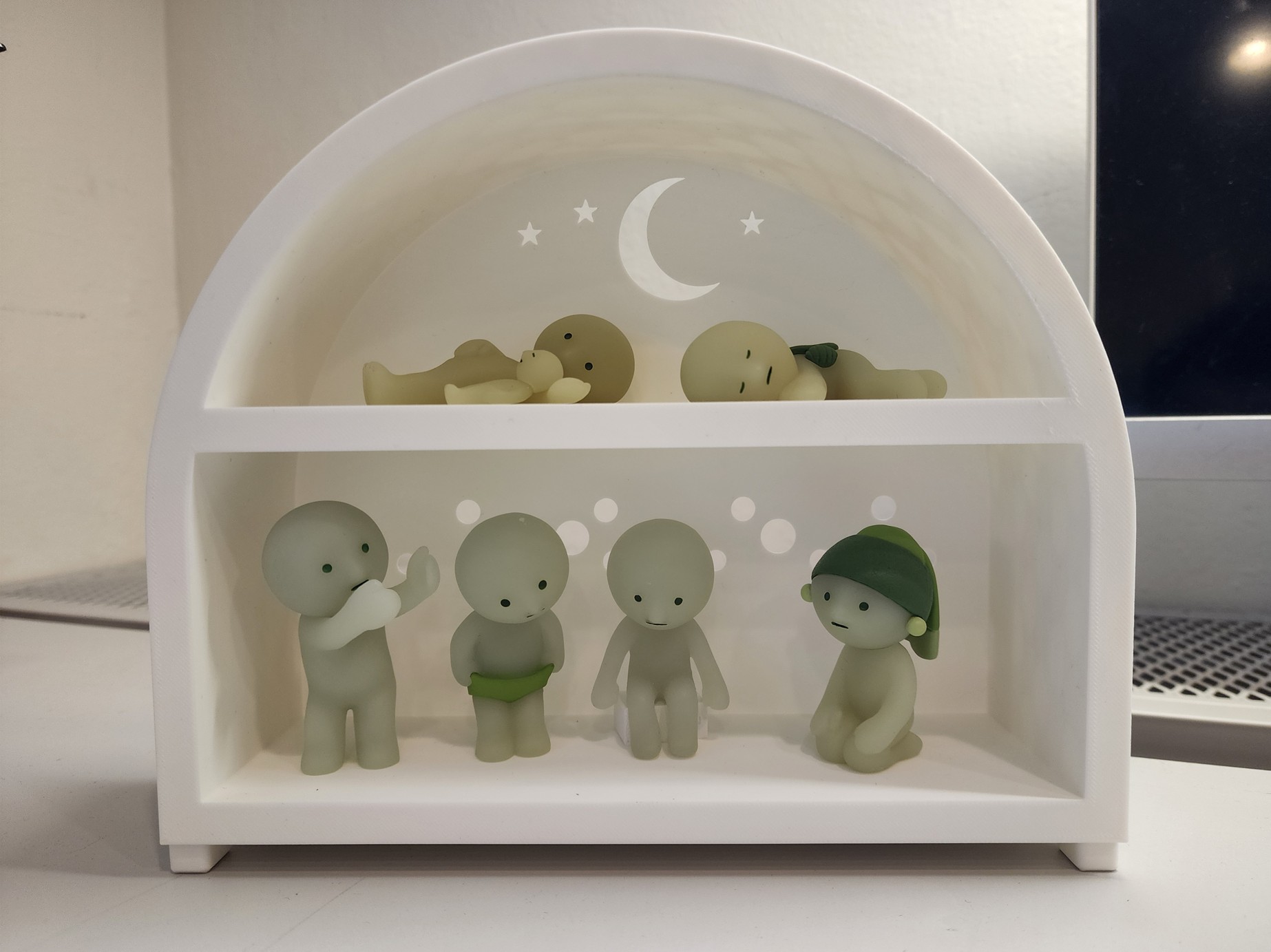 Miniatura 2 do modelo 3D Modular Mini Figure Display Shelf