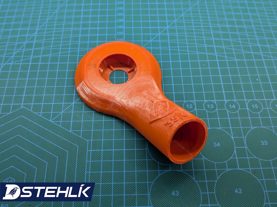 Vacuum cleaner drill nozzle