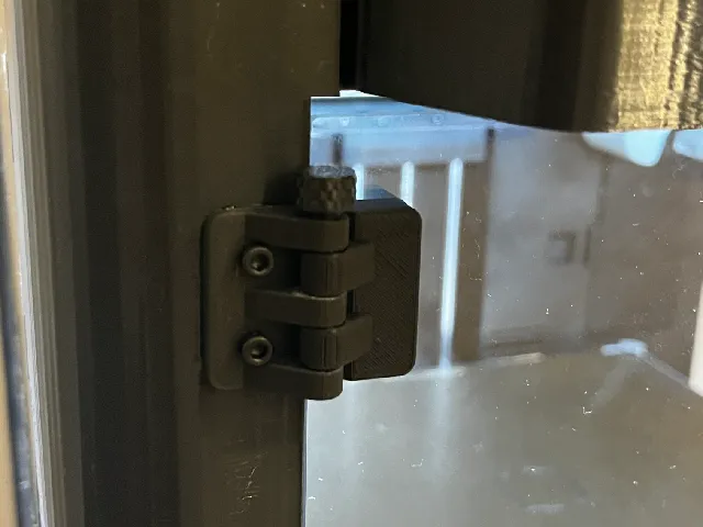 Removable Hinge Pin for AD5M Enclosure