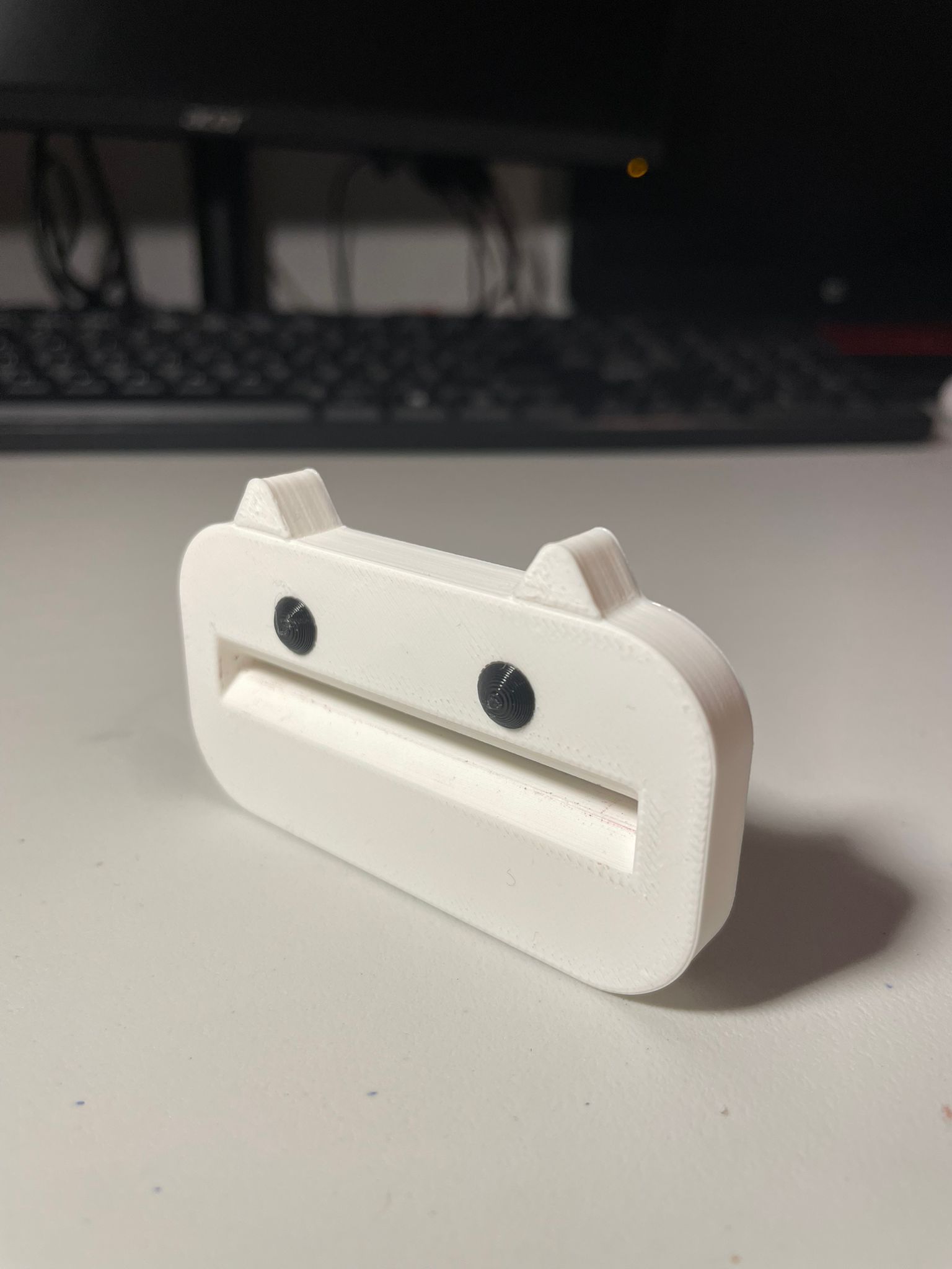 Miniatura 3 do modelo 3D Cute Toothpaste Squeezer