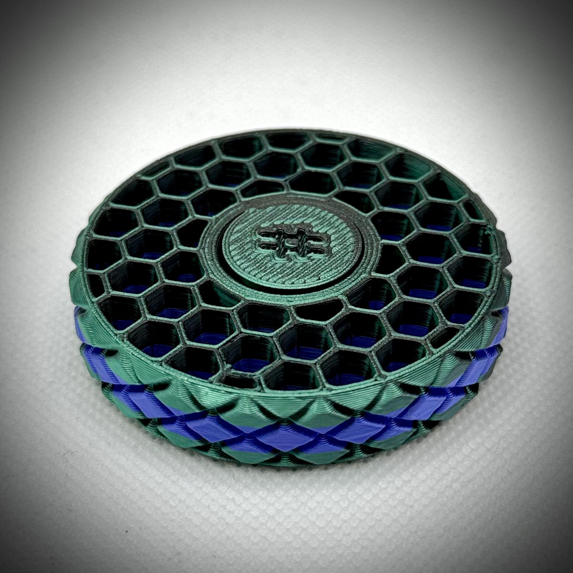 Round Honeycomb Fidget Spinner