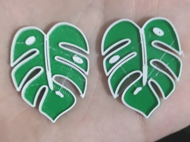 Earring - Monstera deliciosa