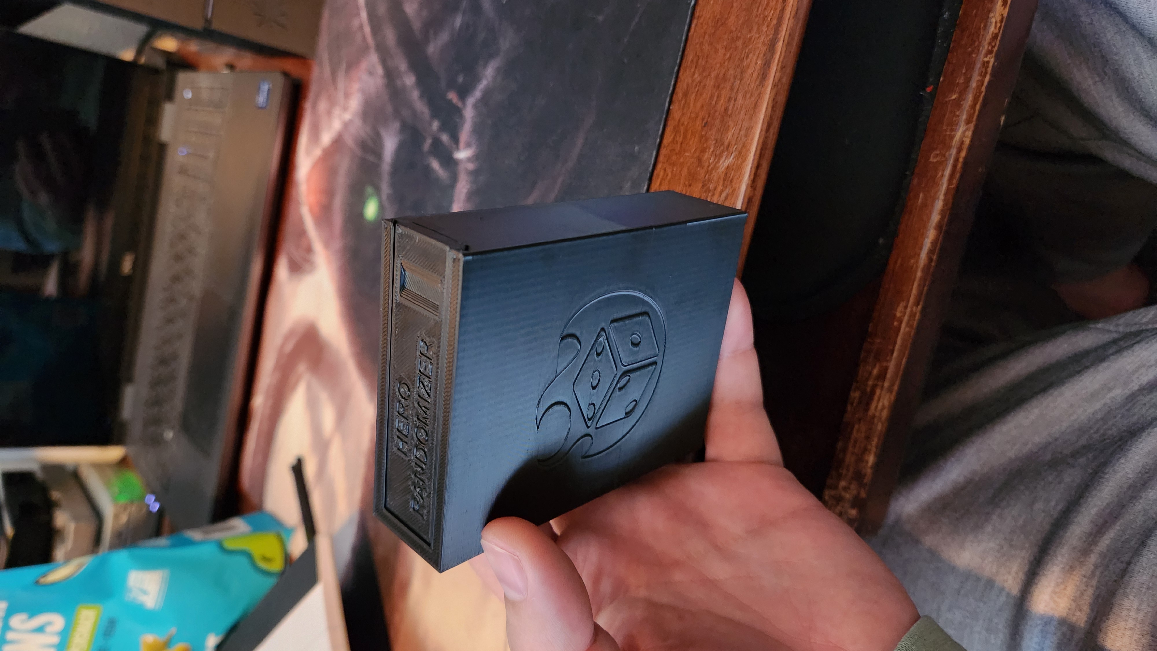 Dice Throne Hero Randomizer Container