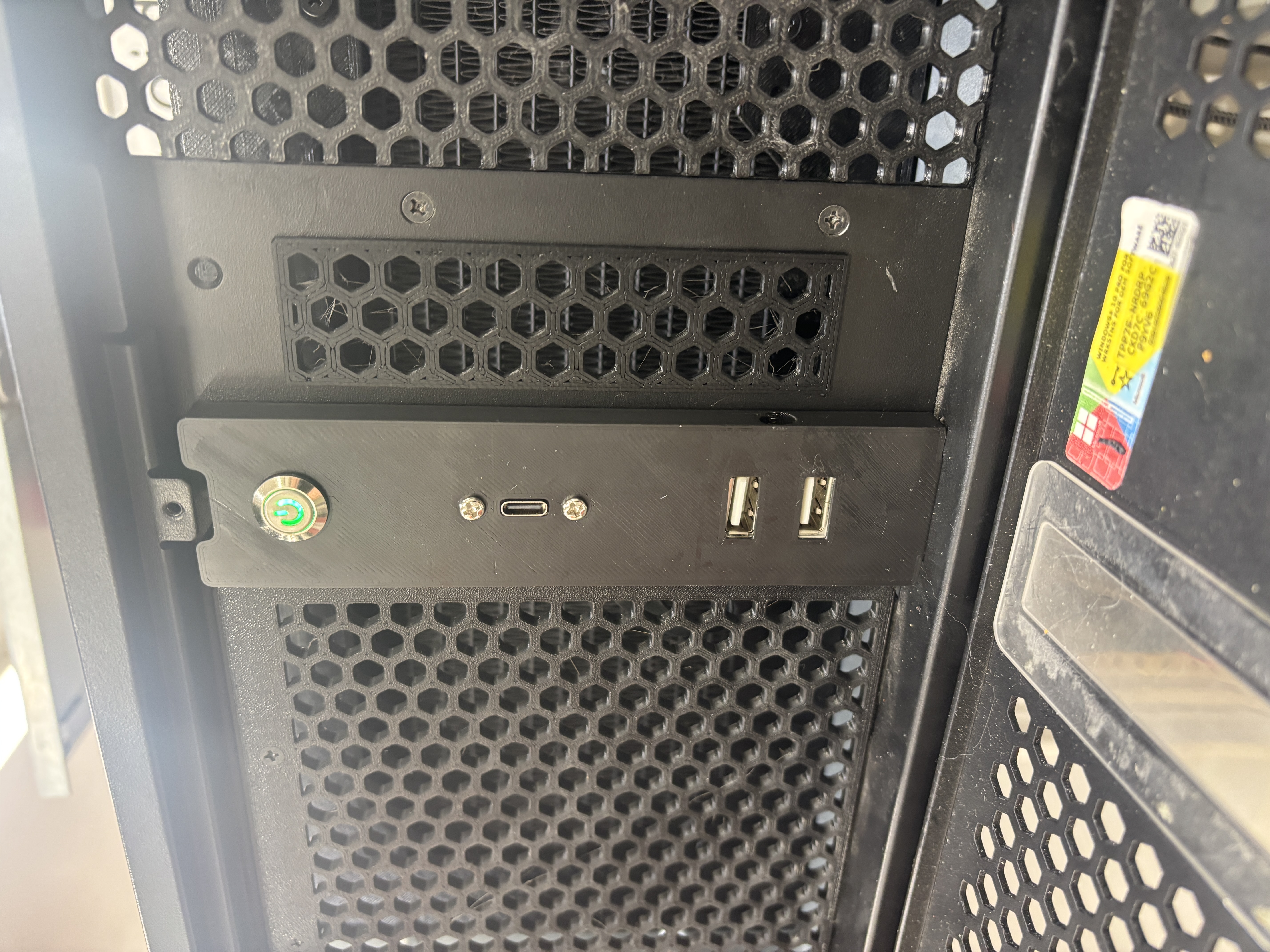 Chenbro RM42200 USB C Front Panel