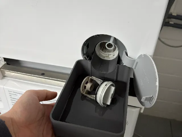 Hisense Pumpenfilter-Ablasshilfe für Waschmaschinen