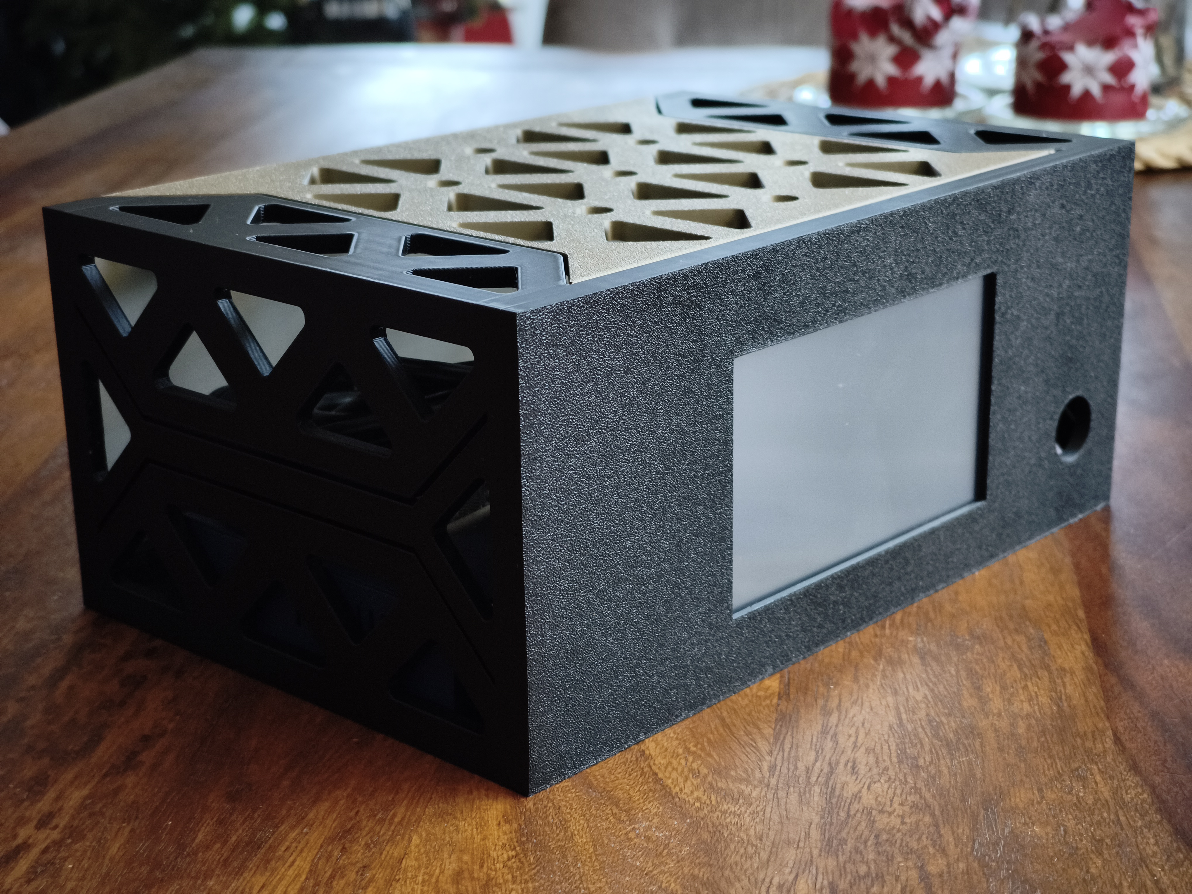 Raspberry Pi - RPi Stylish Housing with 5" display for Pi-Hole, Pi-NAS, Internet radio, Emulator