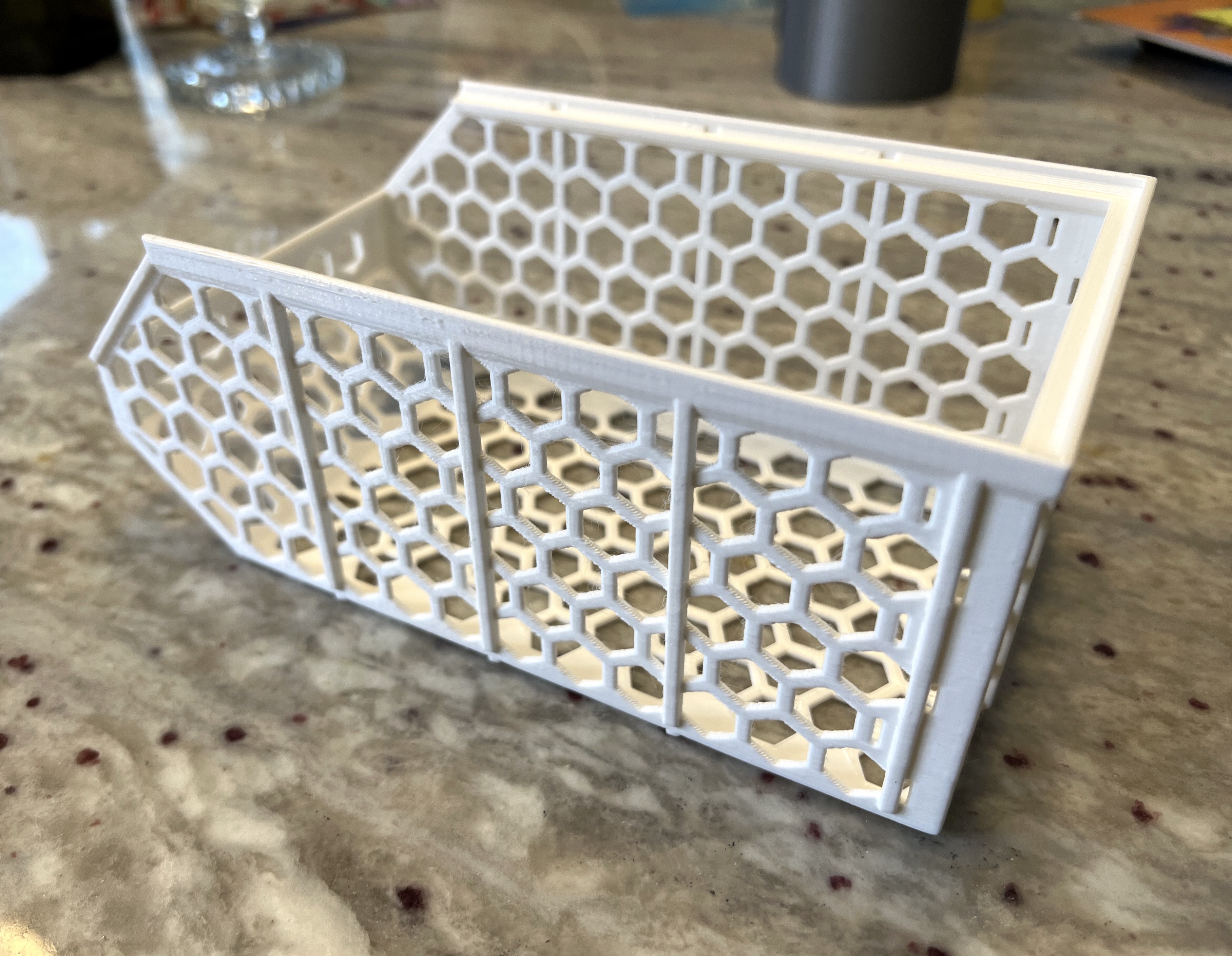 Miniatura 2 do modelo 3D Stackable Basket (Clean)