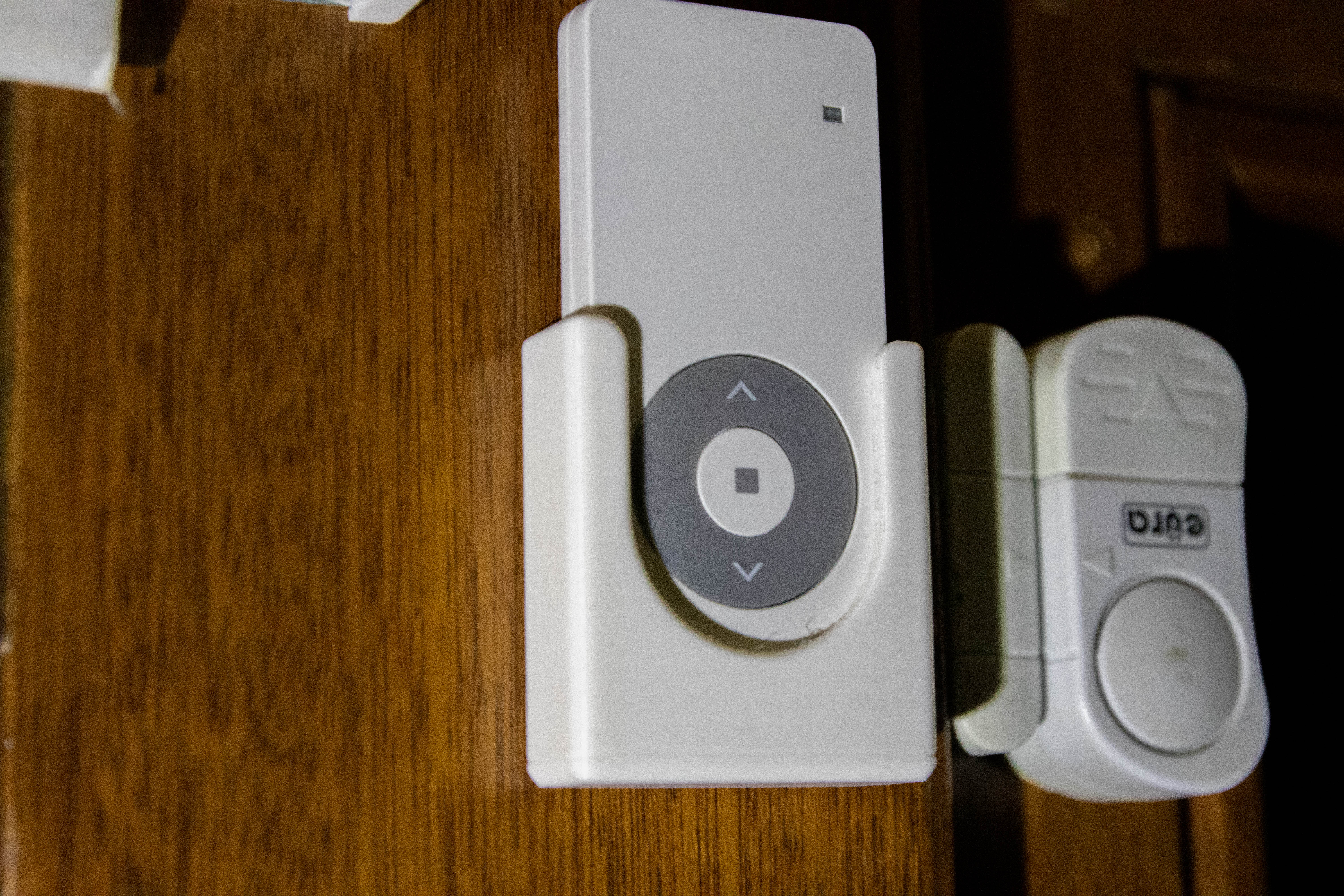 DC104 remote holder — miniatura 4
