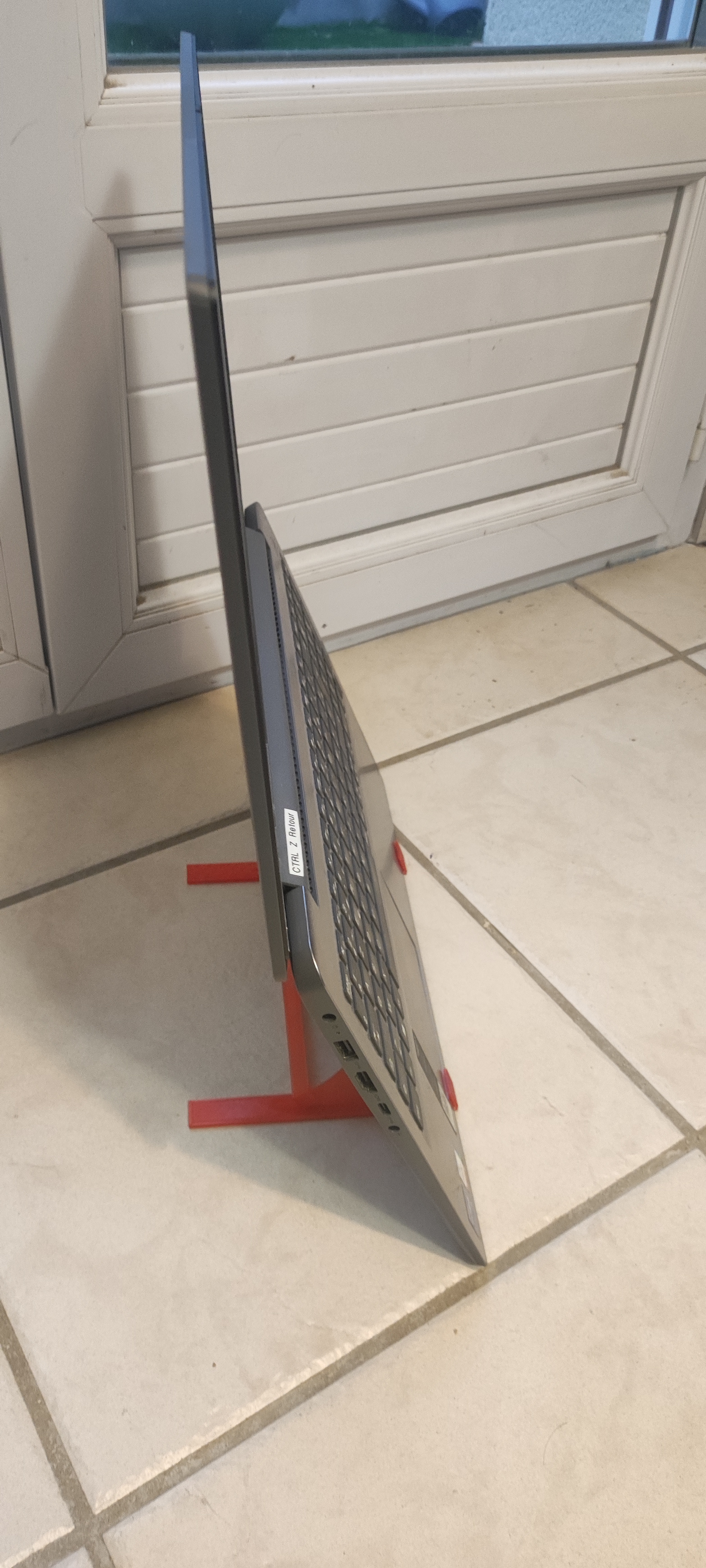 PC Stand or tablet